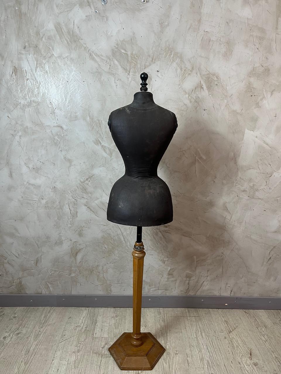 Tissu 20th century Wooden and Fabric Stockman Dress Form, 1900s en vente