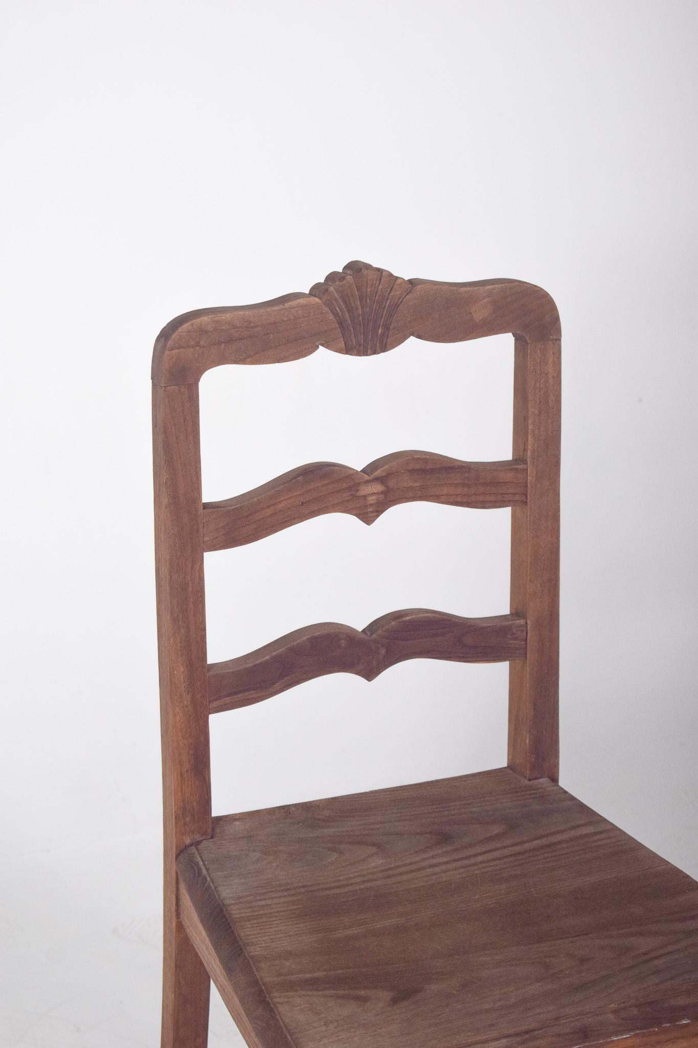 20th Century Wooden Chair with Wavy Horizontal Crossbars For Sale 1