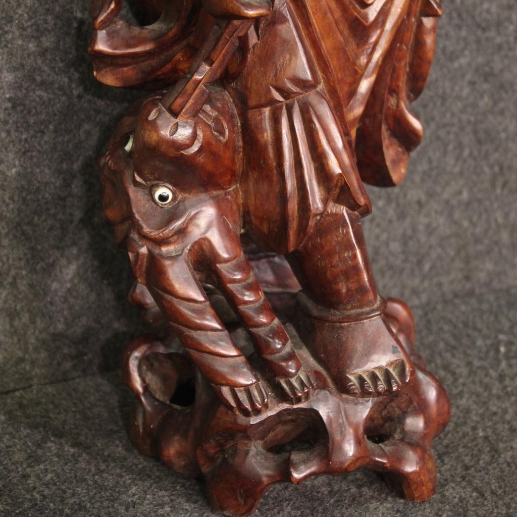 20th Century Wooden Oriental Sculpture Character with Animal, 1960s In Good Condition For Sale In Vicoforte, Piedmont