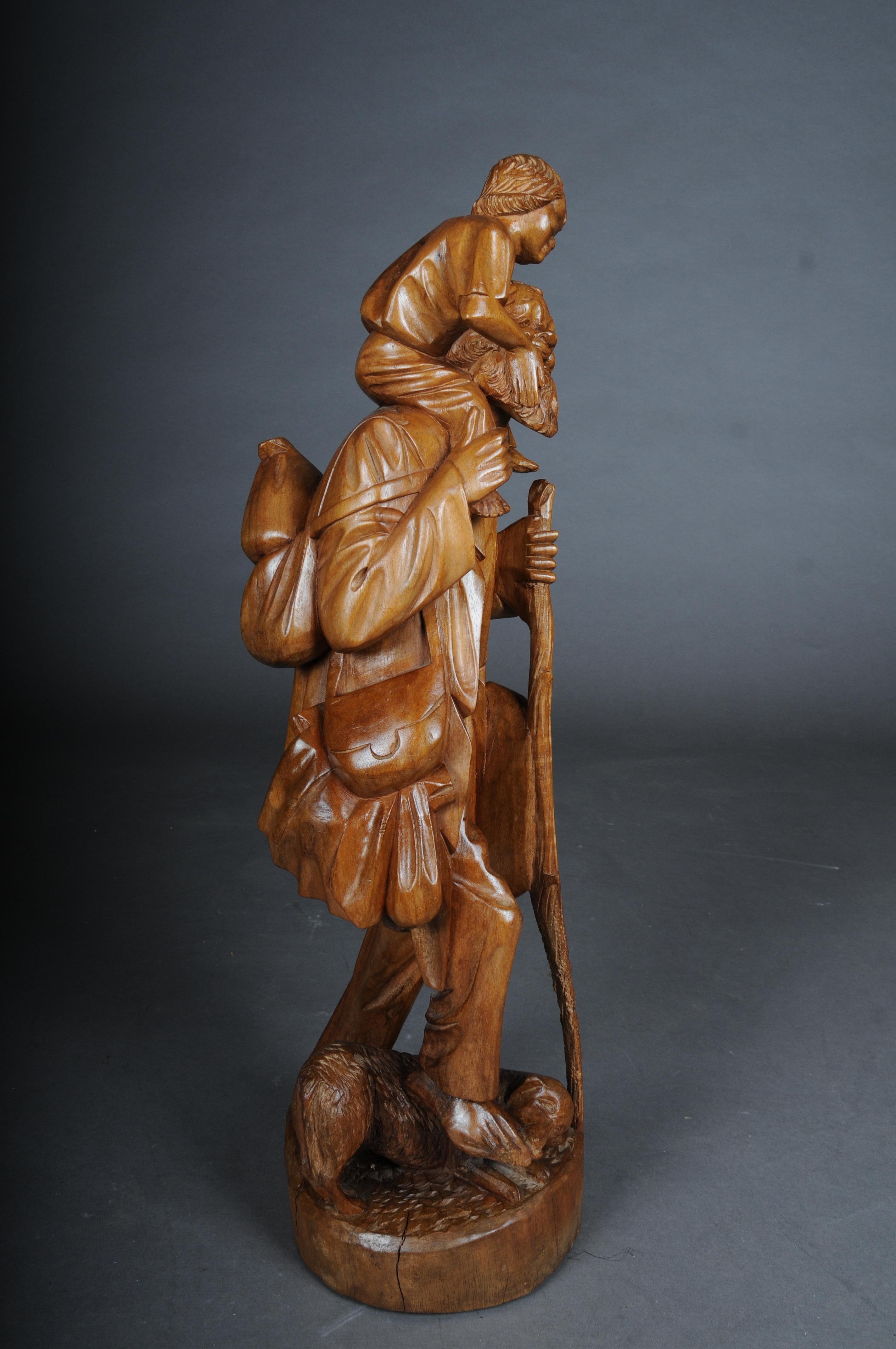 20th Century wooden sculpture Ranger with child Lime wood, South German For Sale 8