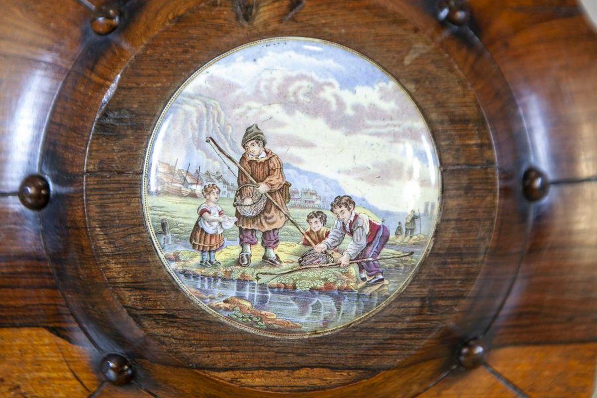 Decoración mural de madera del siglo XX con pintura de porcelana en Bueno estado para la venta en Opole, PL