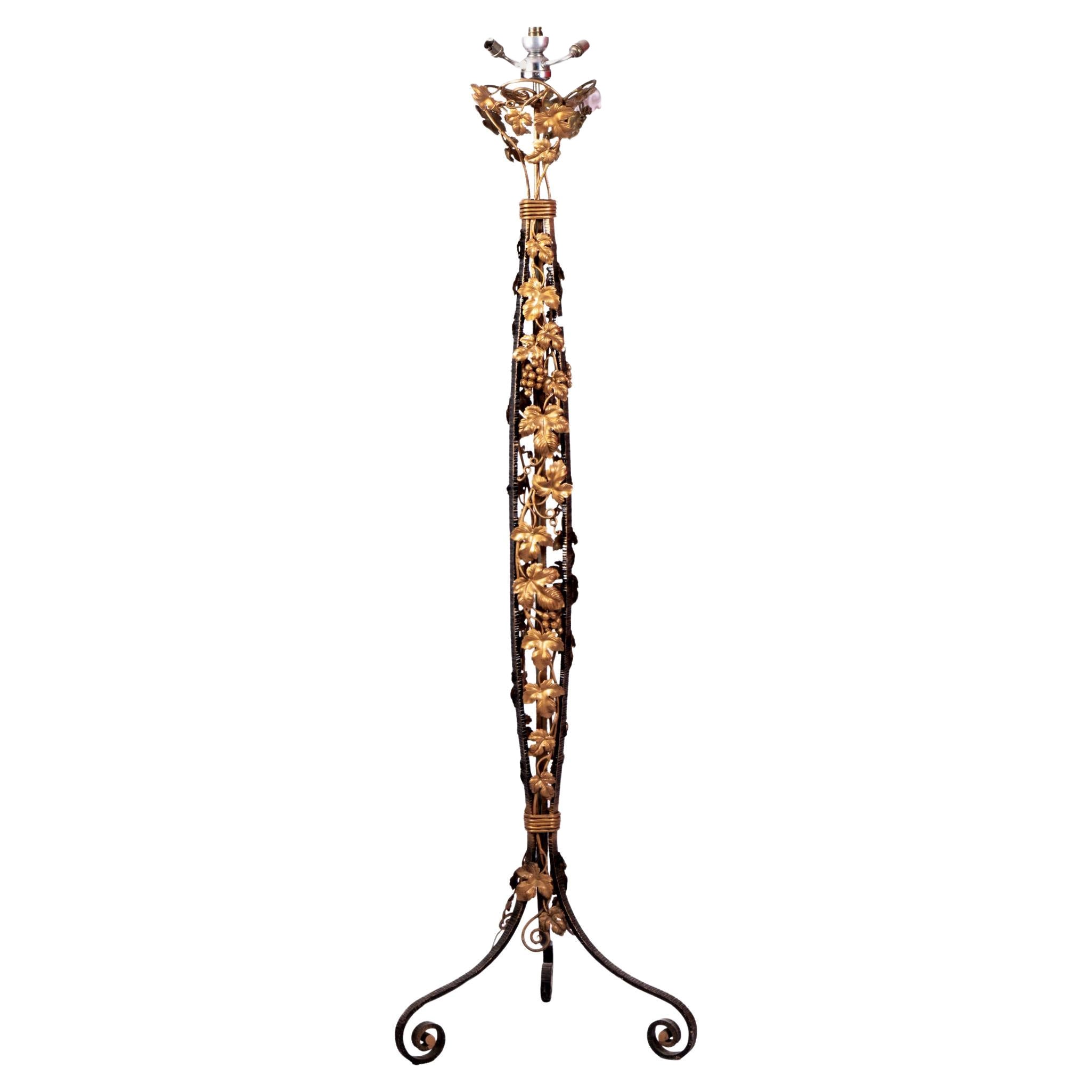 20th Century Wrought Metal Floor Lamp with Gilded Ivy, Ecole De Nancy, 1900 For Sale
