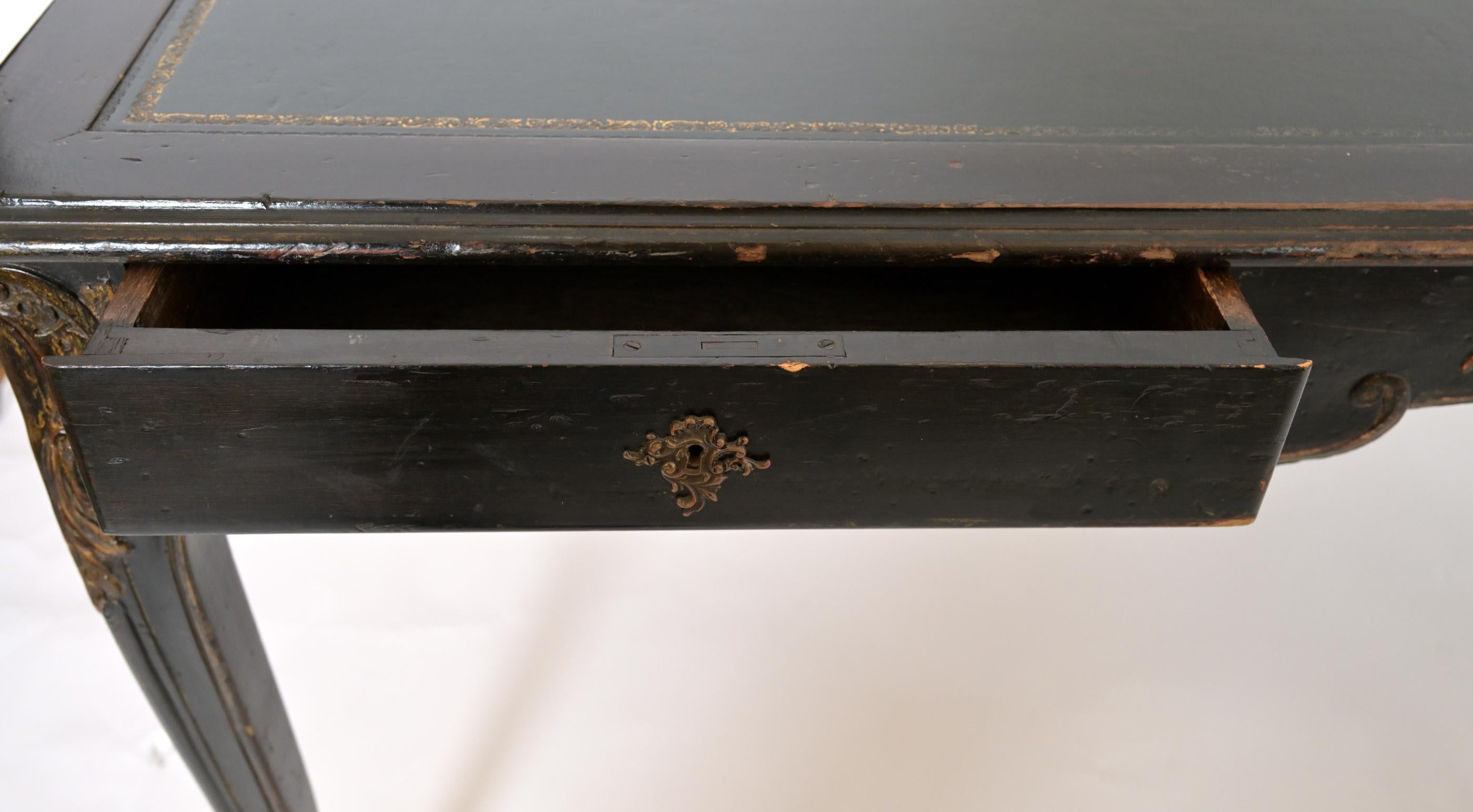 20th Century Yale Burge Leather Top Writing Desk In Good Condition In New York, NY