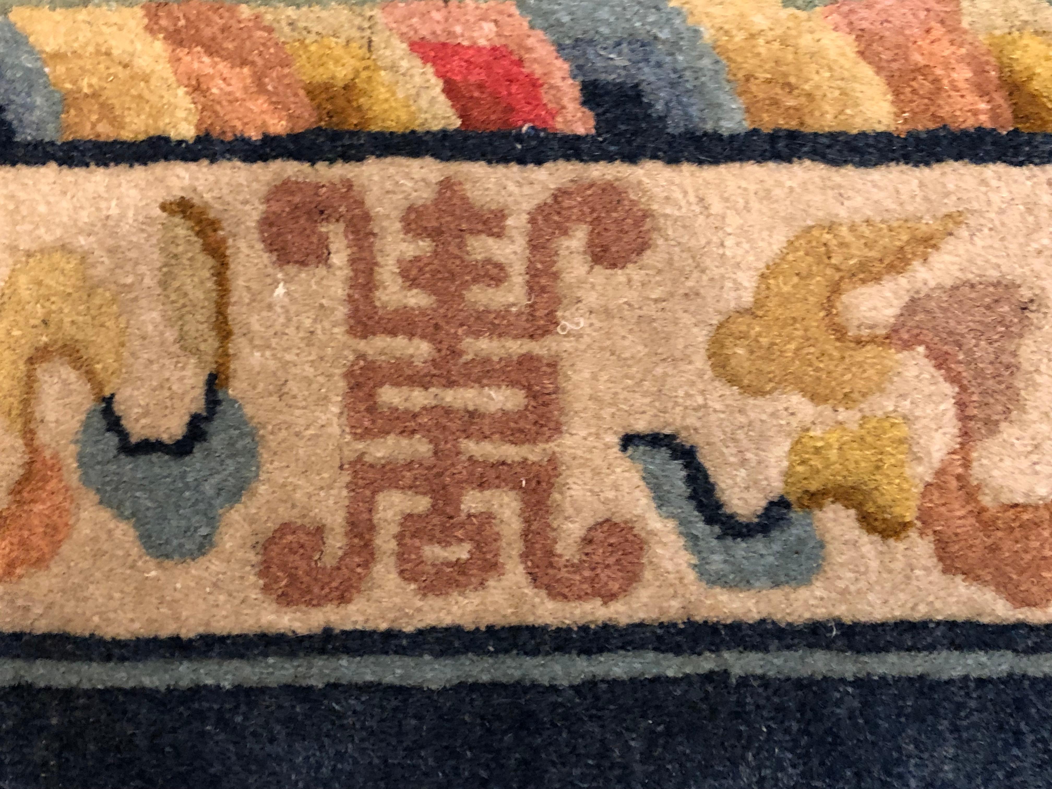 20th Century Yellow and Blue Wool Hand Knotted Chinese Dragoons Rug In Good Condition For Sale In Firenze, IT