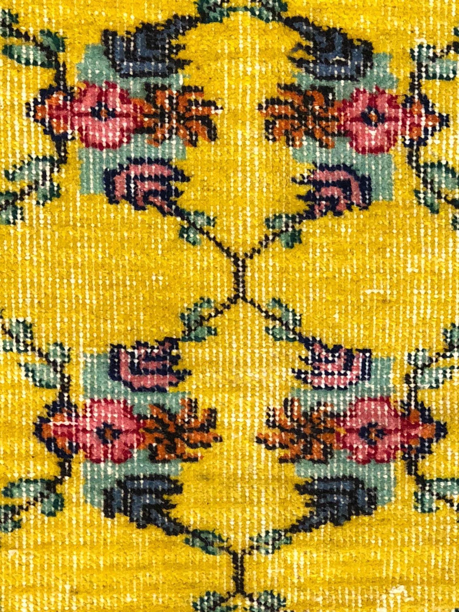 20th Century Yellow Floreal Turkish Art Deco Rug Designed by Zeki Muren, ca 1950 In Good Condition For Sale In Firenze, IT