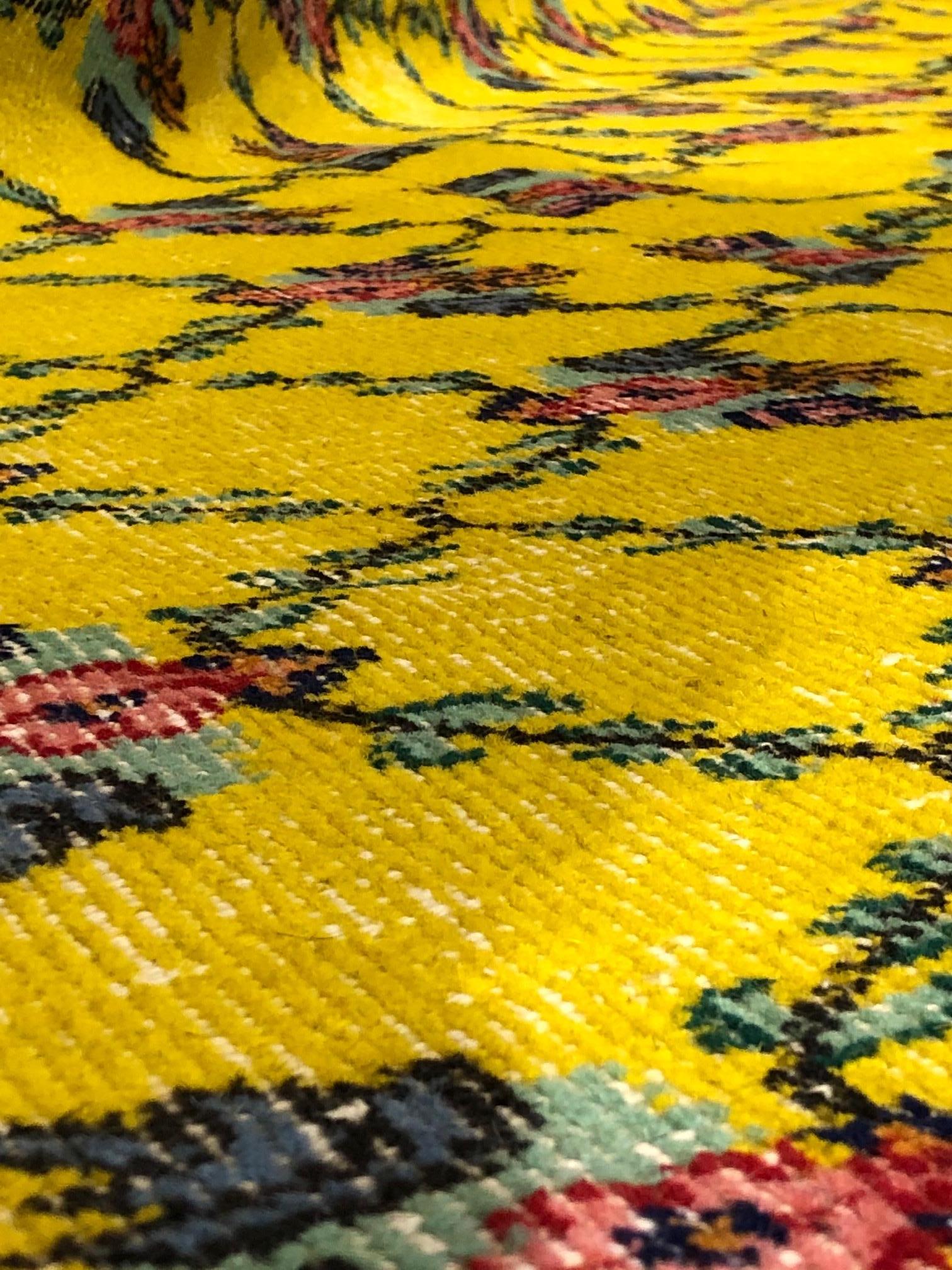 Noué à la main tapis Art Déco turc jaune flottant du 20ème siècle:: conçu par Zeki Muren:: ca 1950 en vente