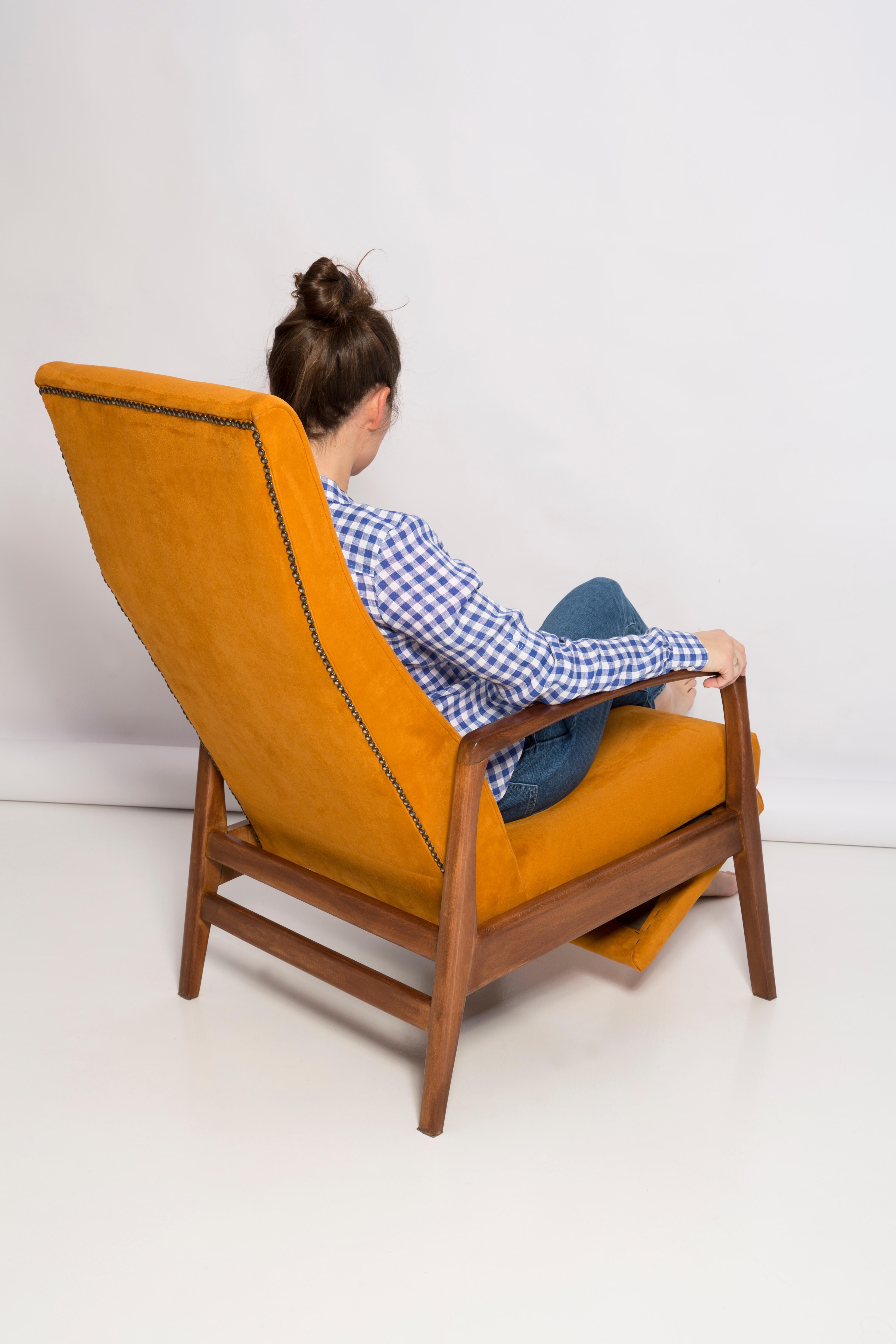 20th Century Yellow Fold-Out Armchair, Europe, 1960s For Sale 8