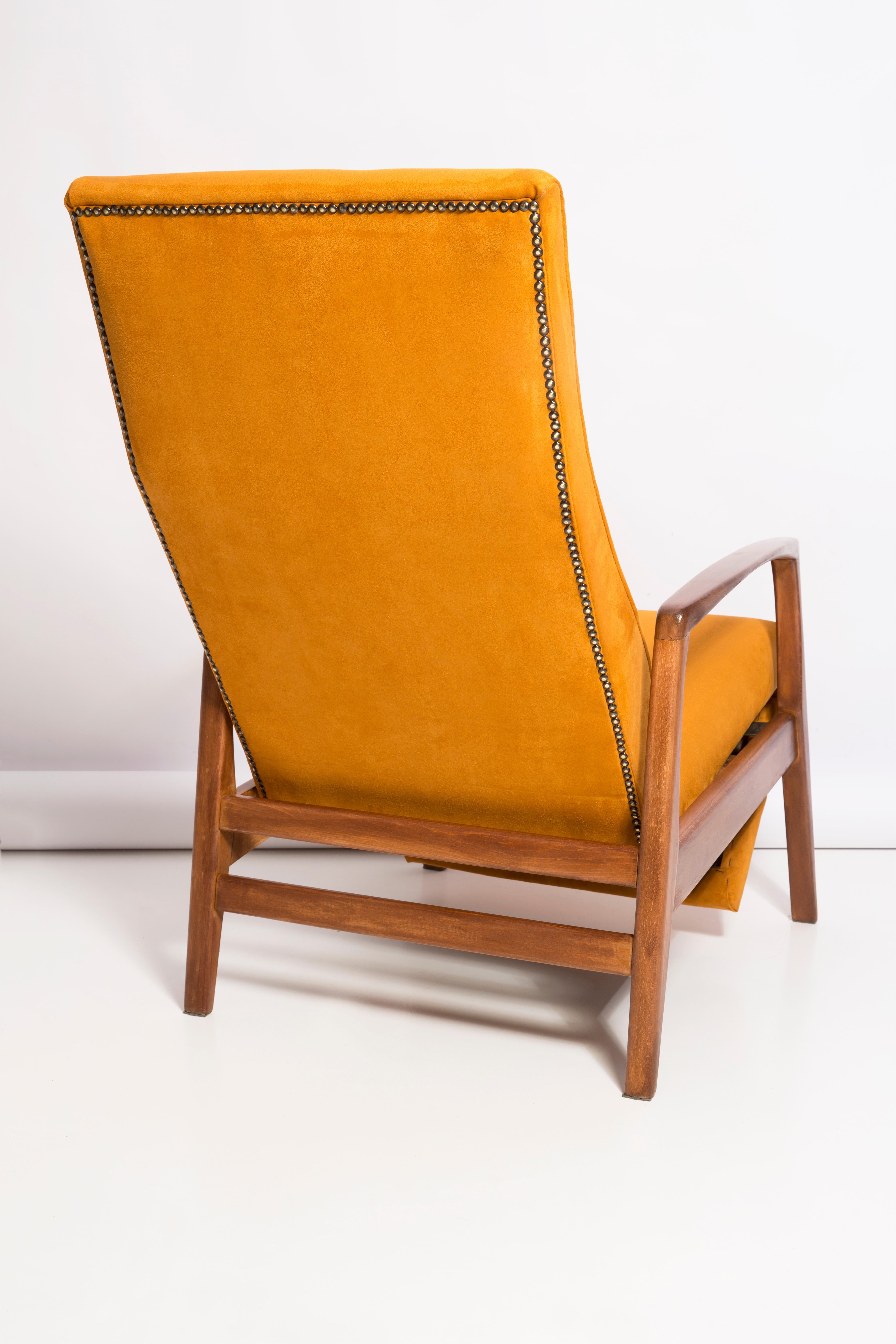 20th Century Yellow Fold-Out Armchair, Europe, 1960s For Sale 9