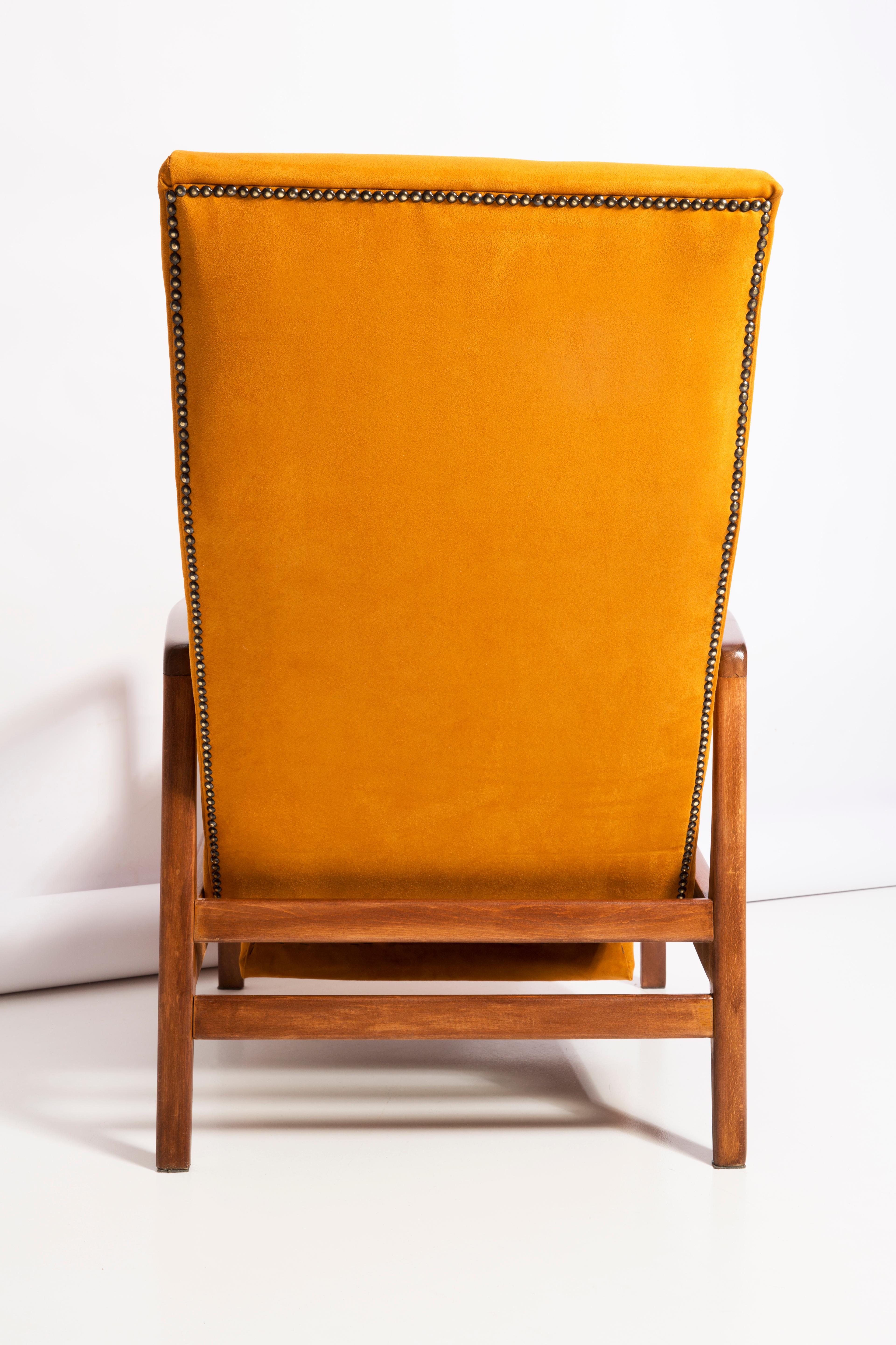20th Century Yellow Fold-Out Armchair, Europe, 1960s For Sale 11