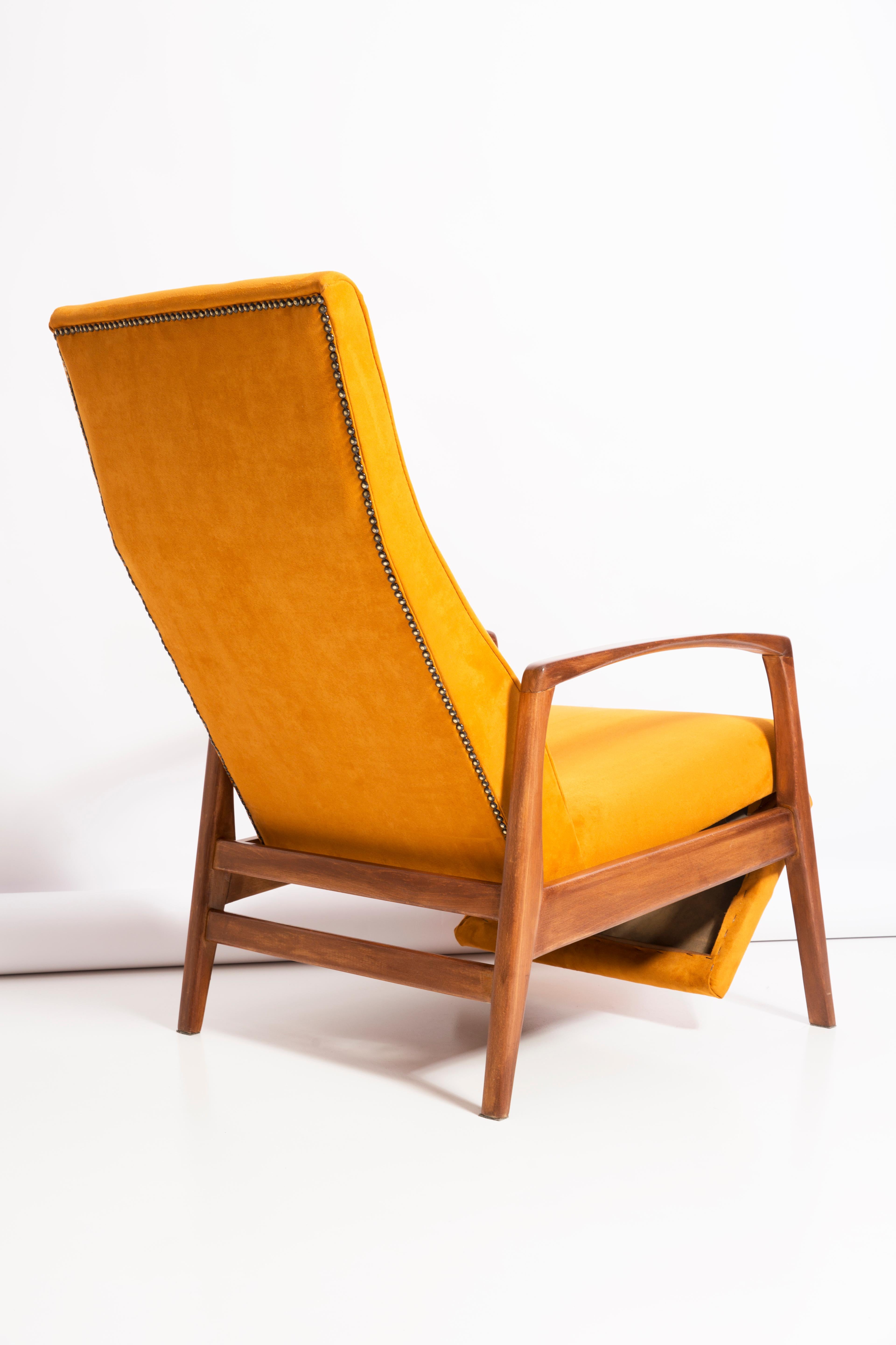 20th Century Yellow Fold-Out Armchair, Europe, 1960s For Sale 1