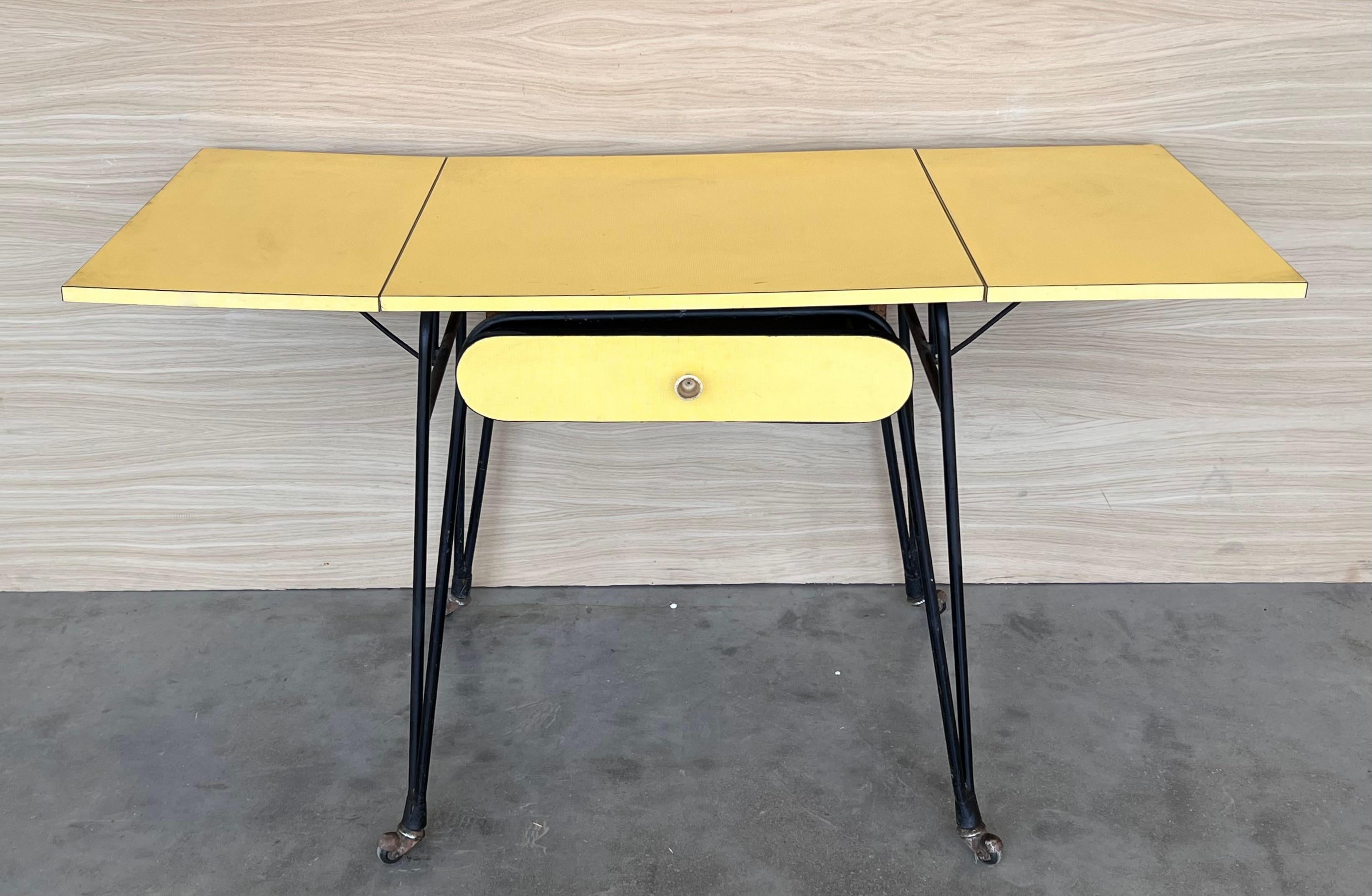 20th Century Yellow Formica children's school desk with two leaves For Sale 4