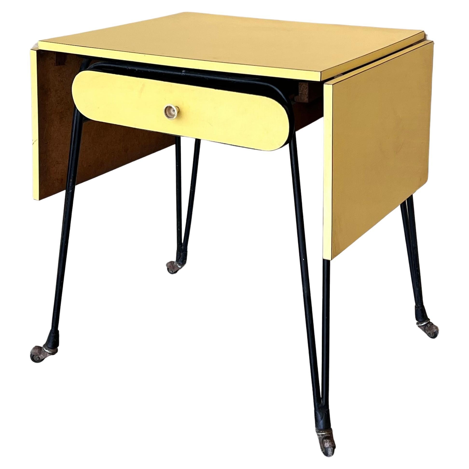 20th Century Yellow Formica children's school desk with two leaves For Sale
