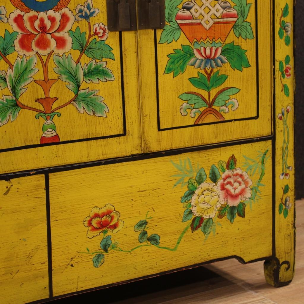20th Century Yellow Lacquered Exotic Wood Chinese Sideboard, 1960 3