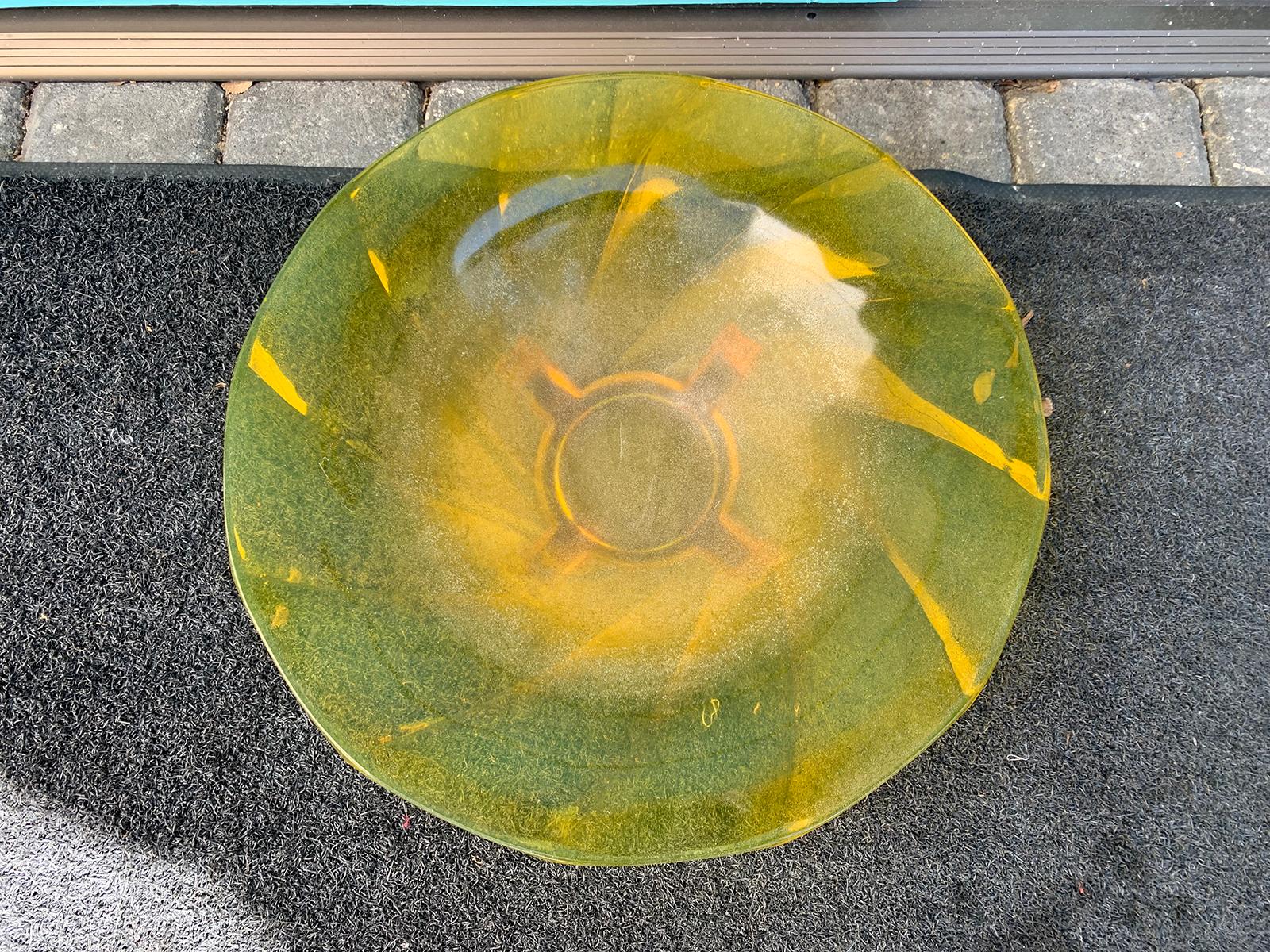 20th Century Yellow Round Glass Bowl For Sale 1