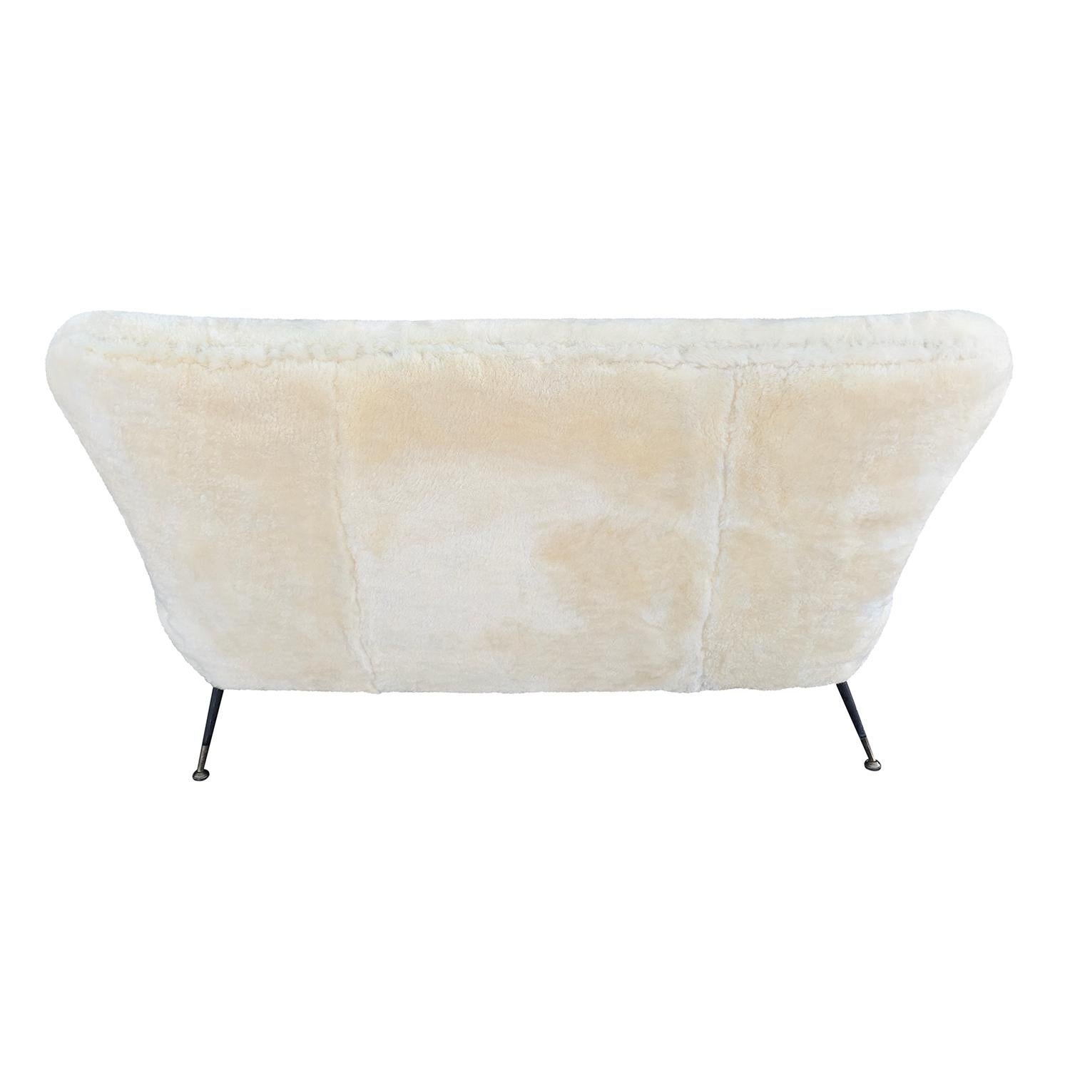 Hand-Crafted 20th Century Sheepskin Divano, Italian Two-Seat Sofa Attributed to Paolo Buffa For Sale
