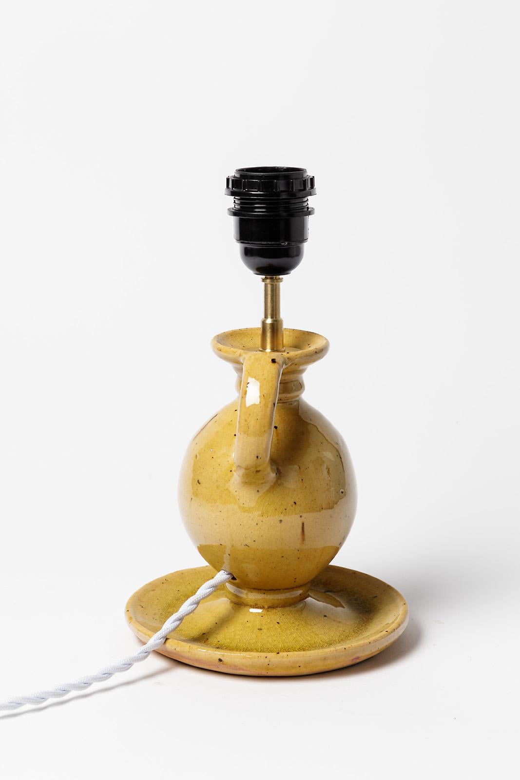 Lampe de table en grès jaune du 20e siècle par Lucien Talbot La Borne 1940 Excellent état - En vente à Neuilly-en- sancerre, FR