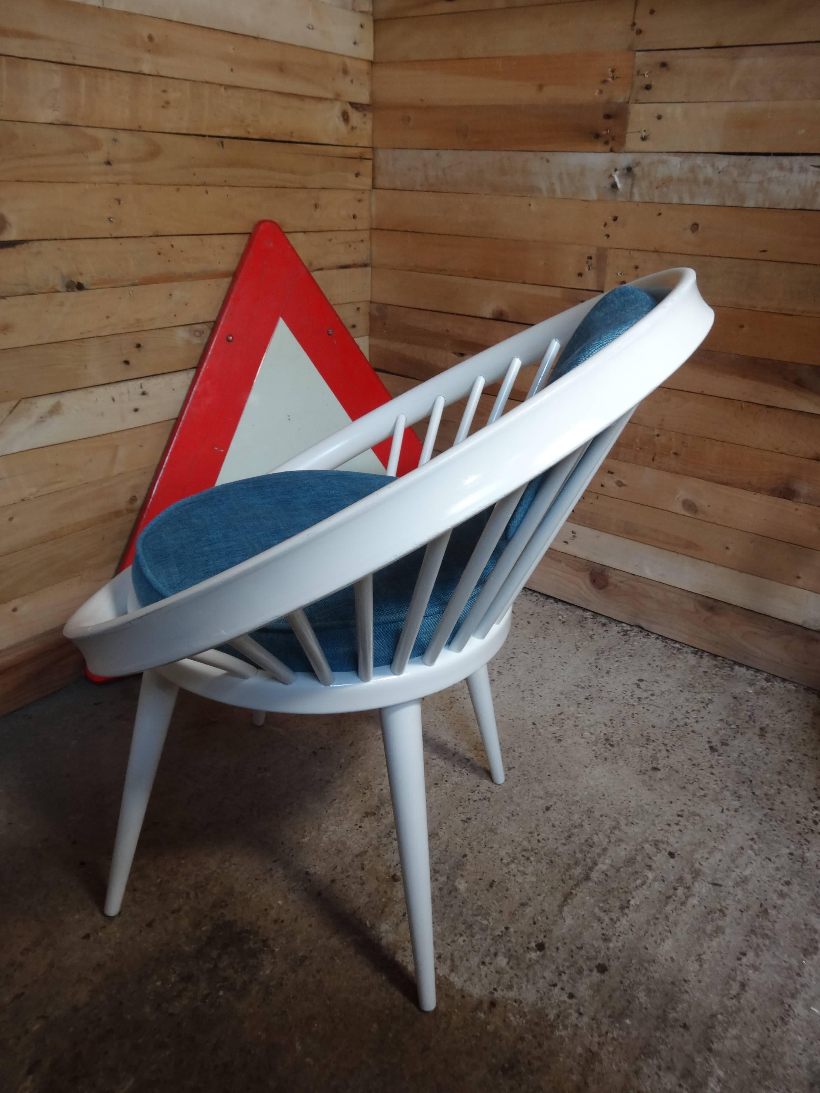 20. Jahrhundert Yngve Ekström Entworfen für Swedese Retro 1960s Circle Chairs im Angebot 6