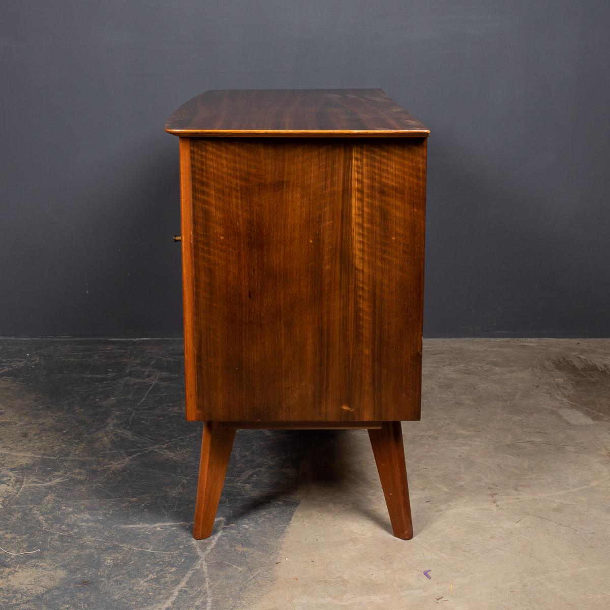 20th Century Zebra Wood Sideboard by Morris of Glasgow, c.1950 In Good Condition In Royal Tunbridge Wells, Kent