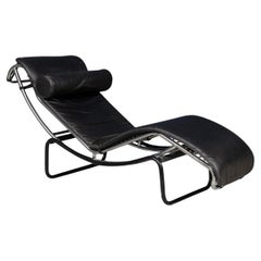 20th CenturyItalian Black Leather Chaise Lounge After Le Corbusier c.1980