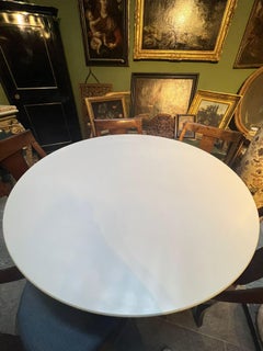 20th Cenuty Tulip Table in Full White Color