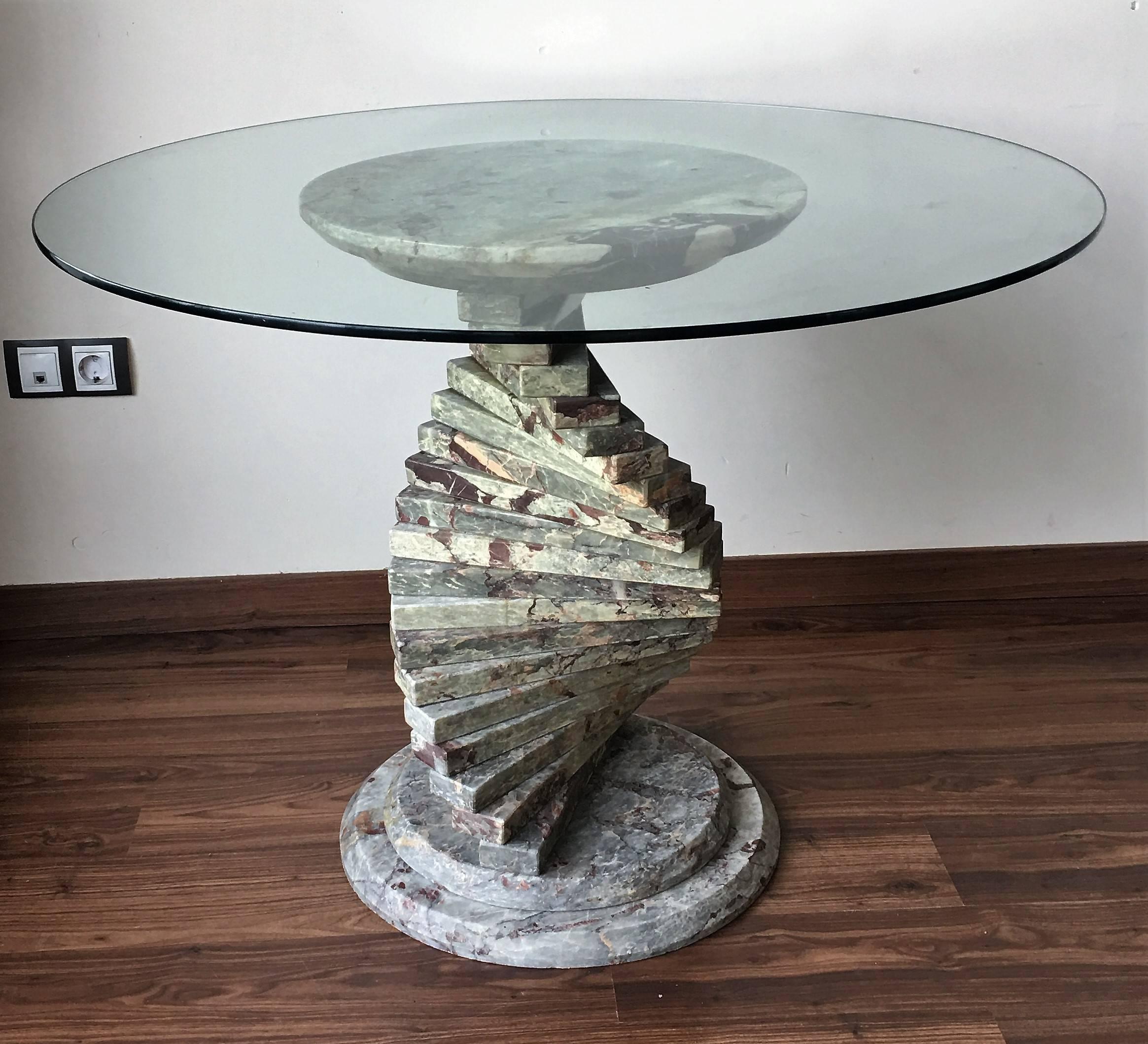 20th Century French Art Deco Pedestal Marble Dining or Coffee Table In Excellent Condition In Miami, FL