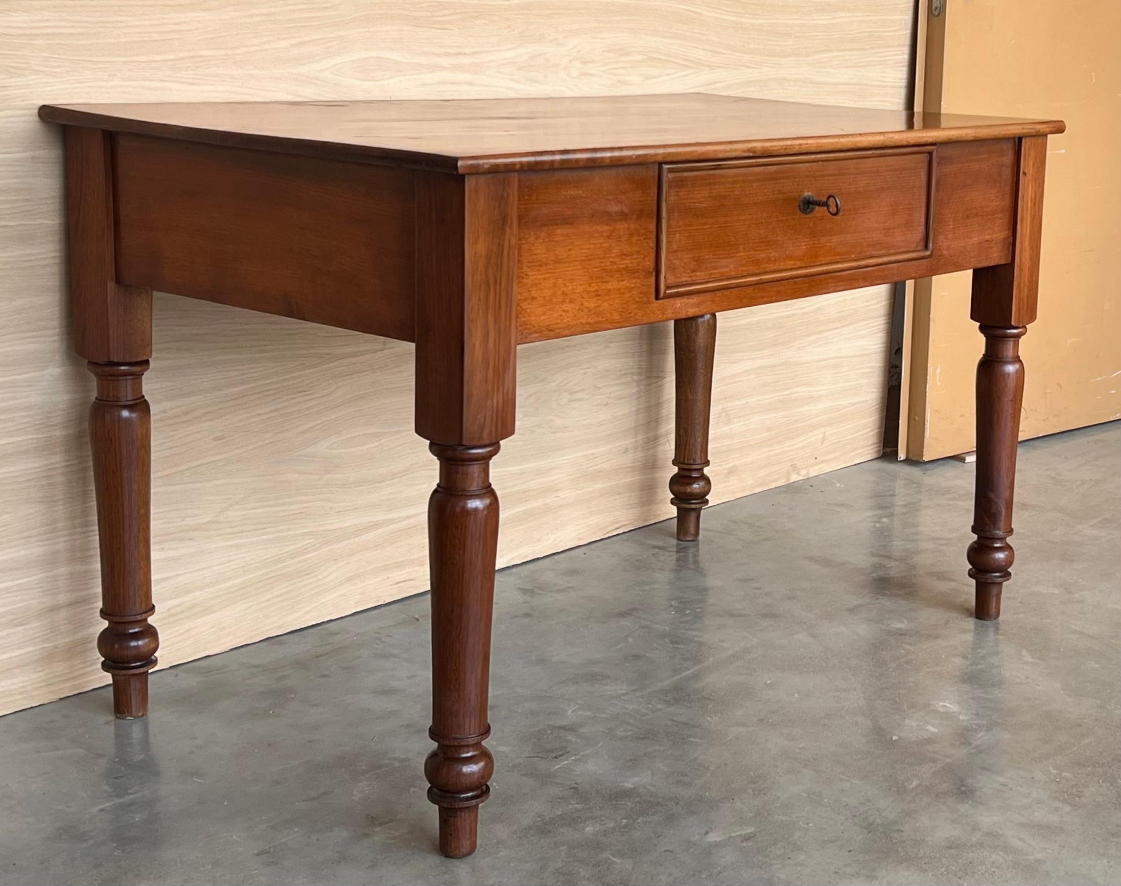 20th Century 20th French Louis XV Style Walnut Desk or Library table  with Drawer For Sale