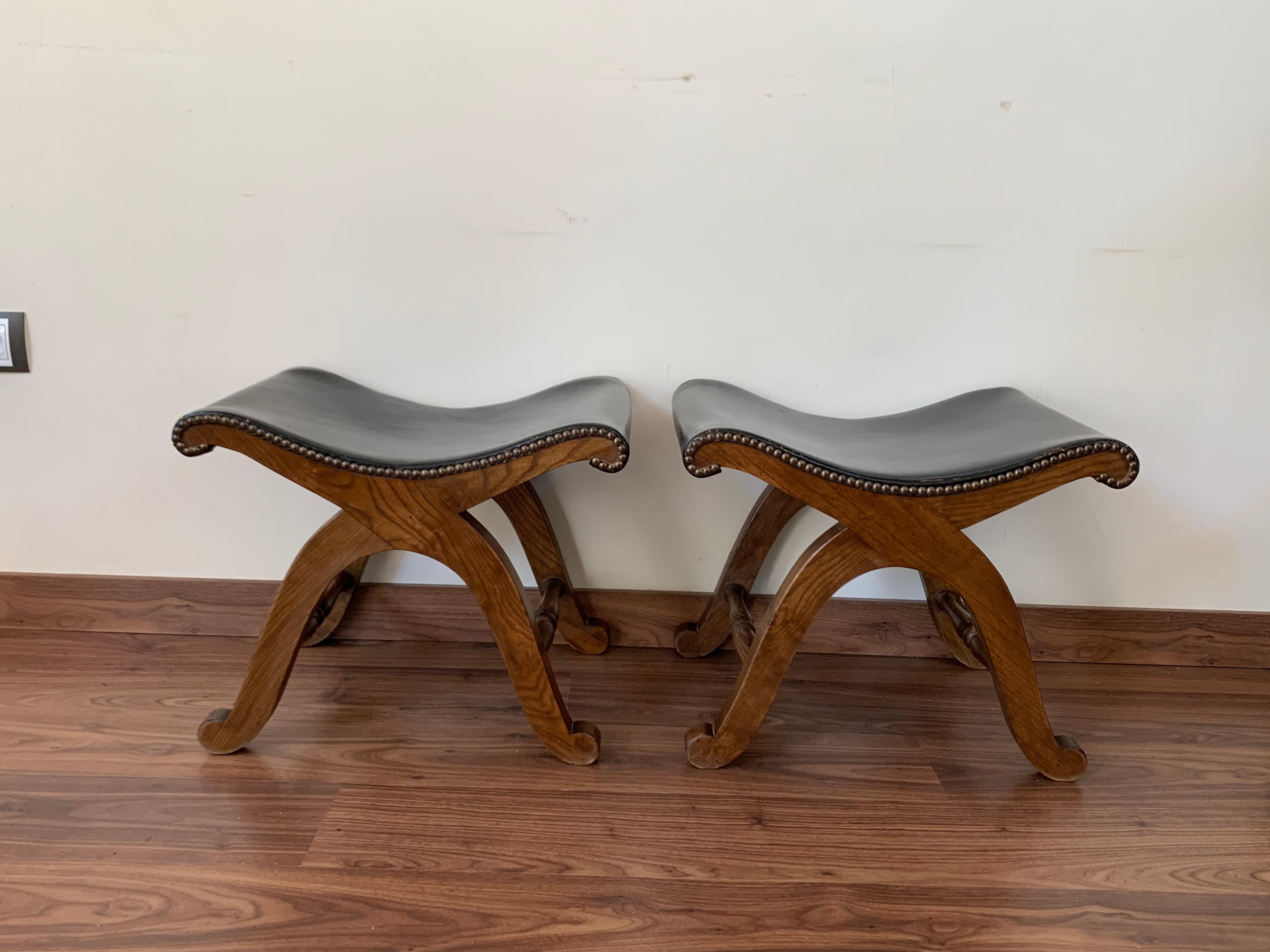 20th Century French Pair of Foot Stools in Walnut and Black Leather Seat with Tacks