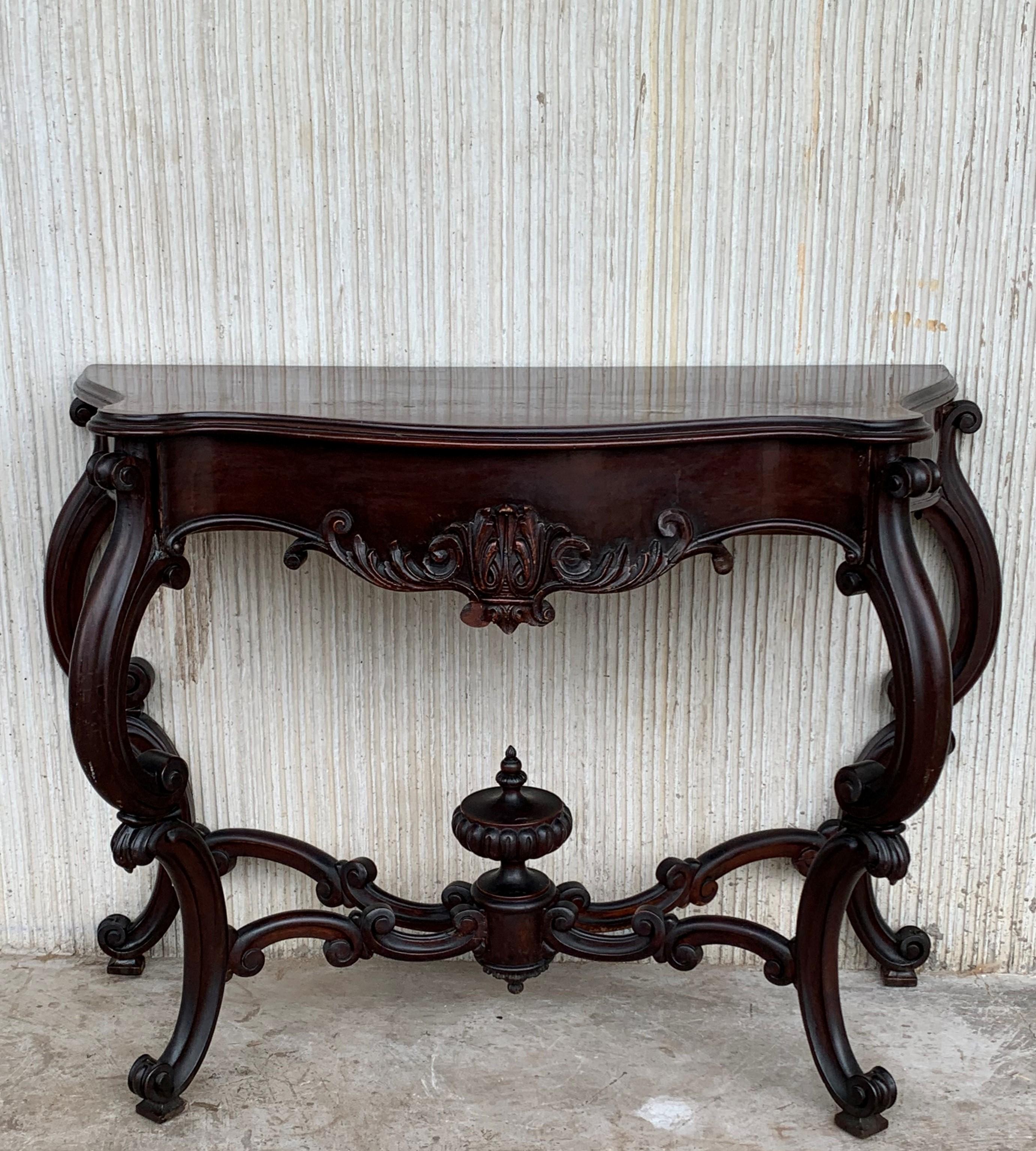 20th Century French Regency Carved Walnut Console Table with Drawer In Good Condition For Sale In Miami, FL