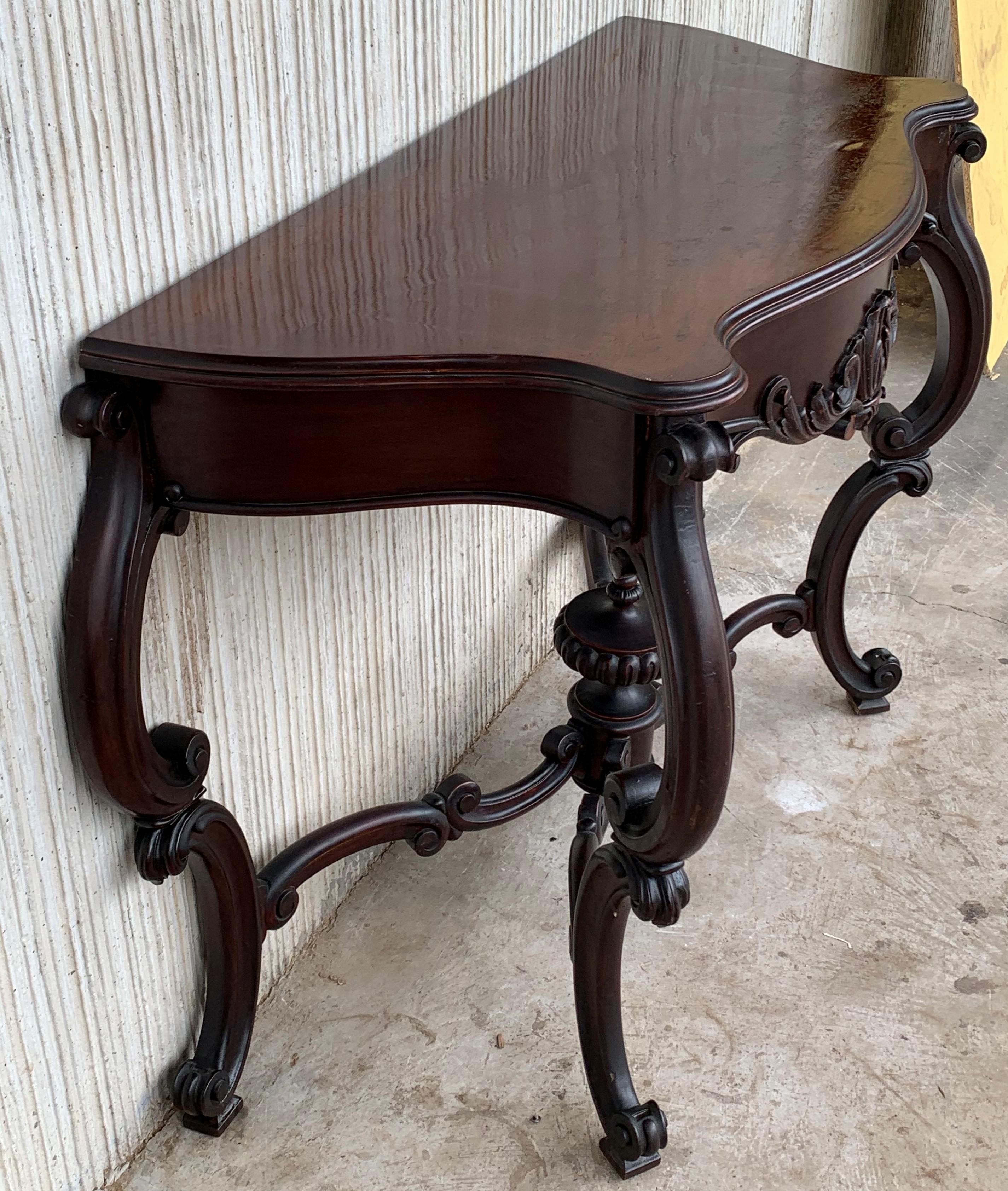 20th Century French Regency Carved Walnut Console Table with Drawer For Sale 1