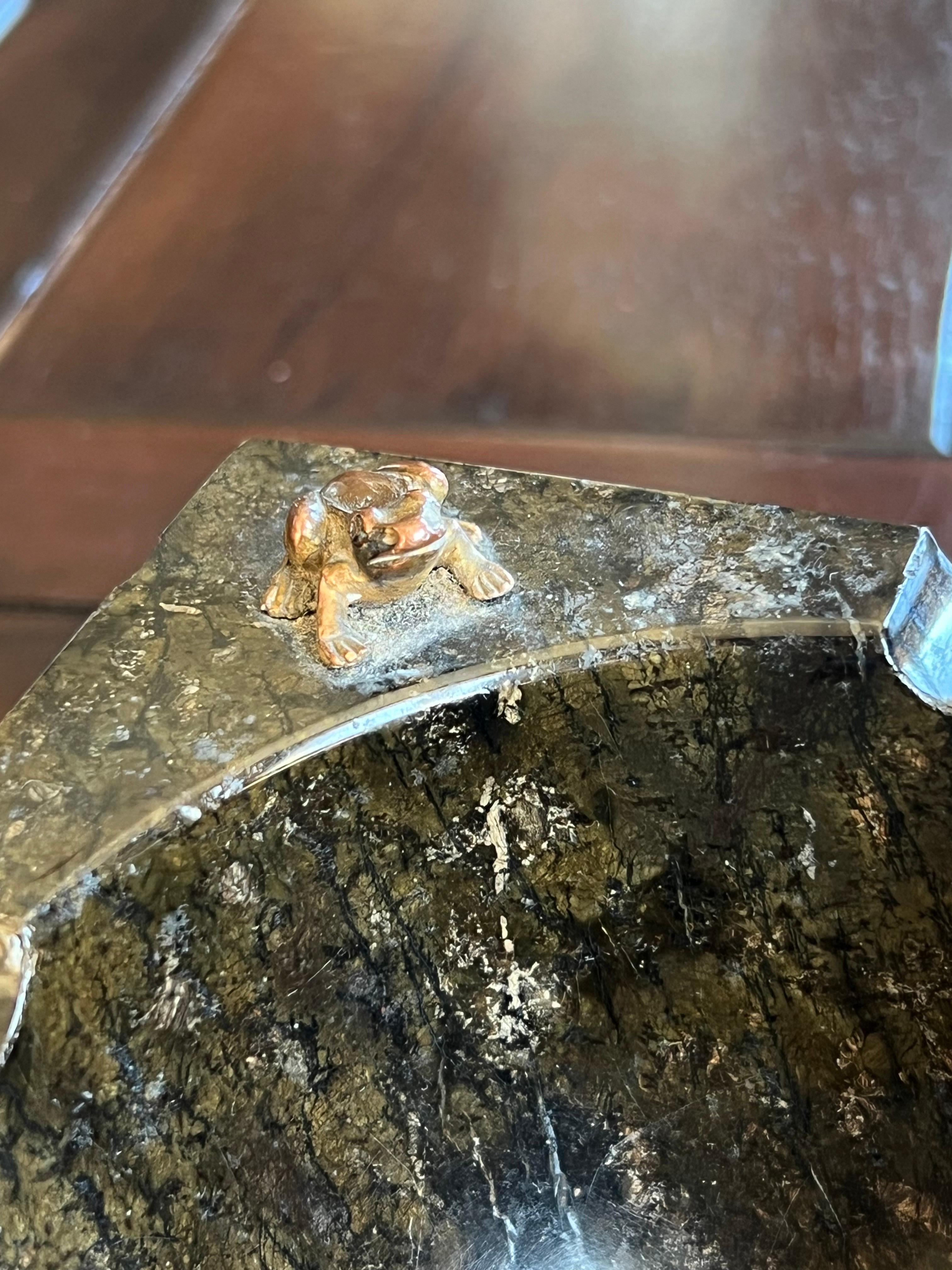 20th French Stone Ashtray Decorated with a Sculpture of Kids Watching a Frog In Good Condition For Sale In Sofia, BG