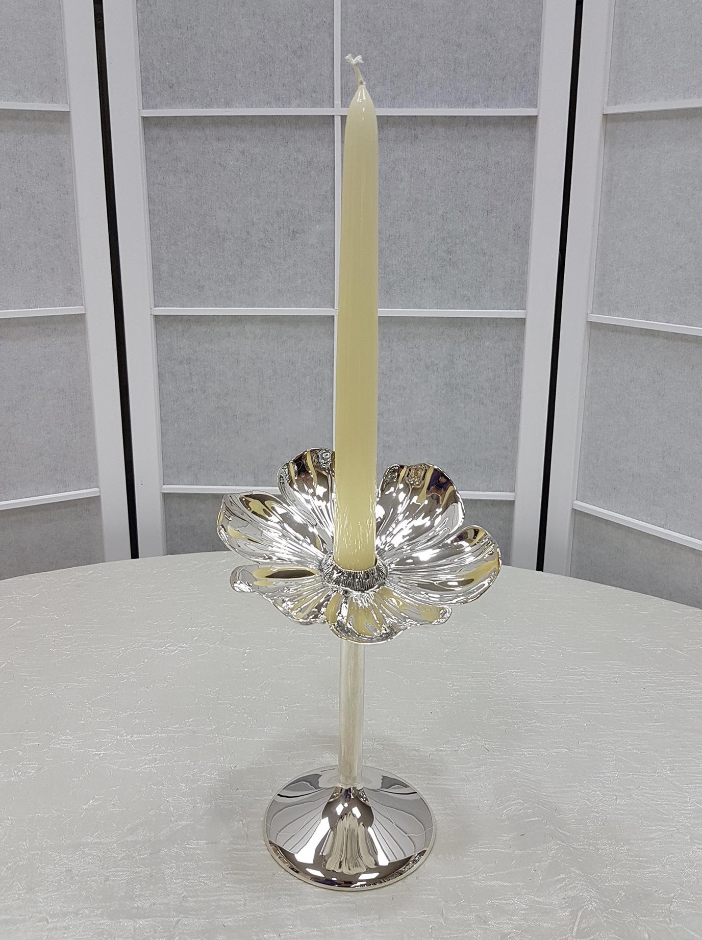 Altro Candeliere italiano del XX secolo in argento 800 a forma di fiore in vendita