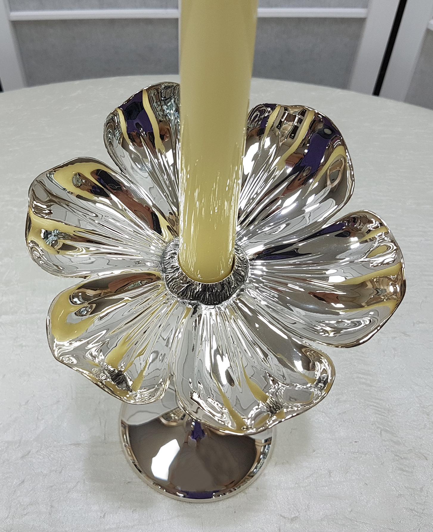 Hand-Crafted 20th Century Italian Silver 800 Candlestick Flower Shape For Sale
