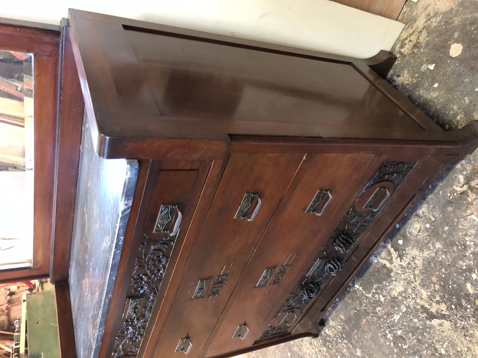 20th Italian chest of drawers with mirror in the art nouveau style In Good Condition In Buggiano, IT