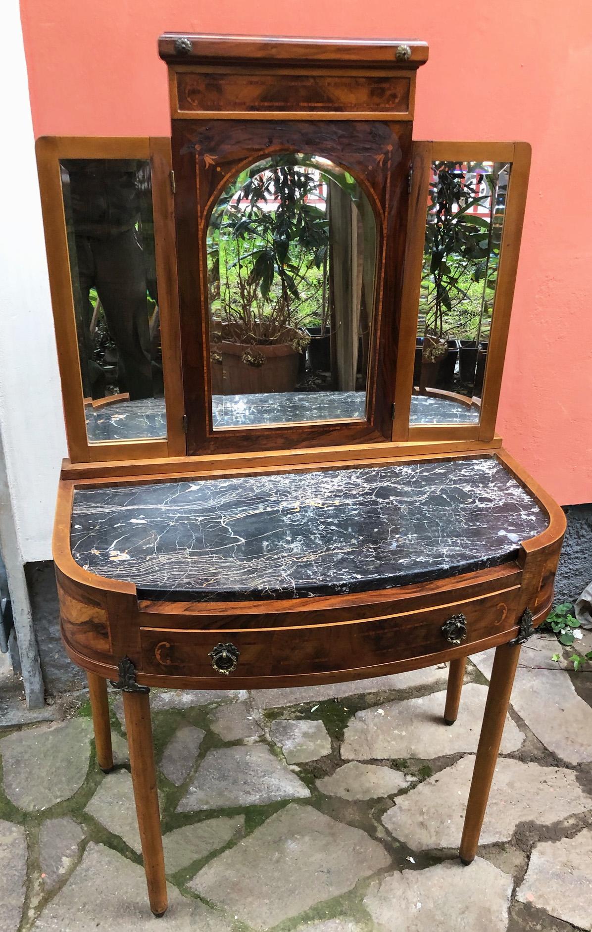 20th Italian Console Table in Walnut, Inlaid, with Portoro Marble 1