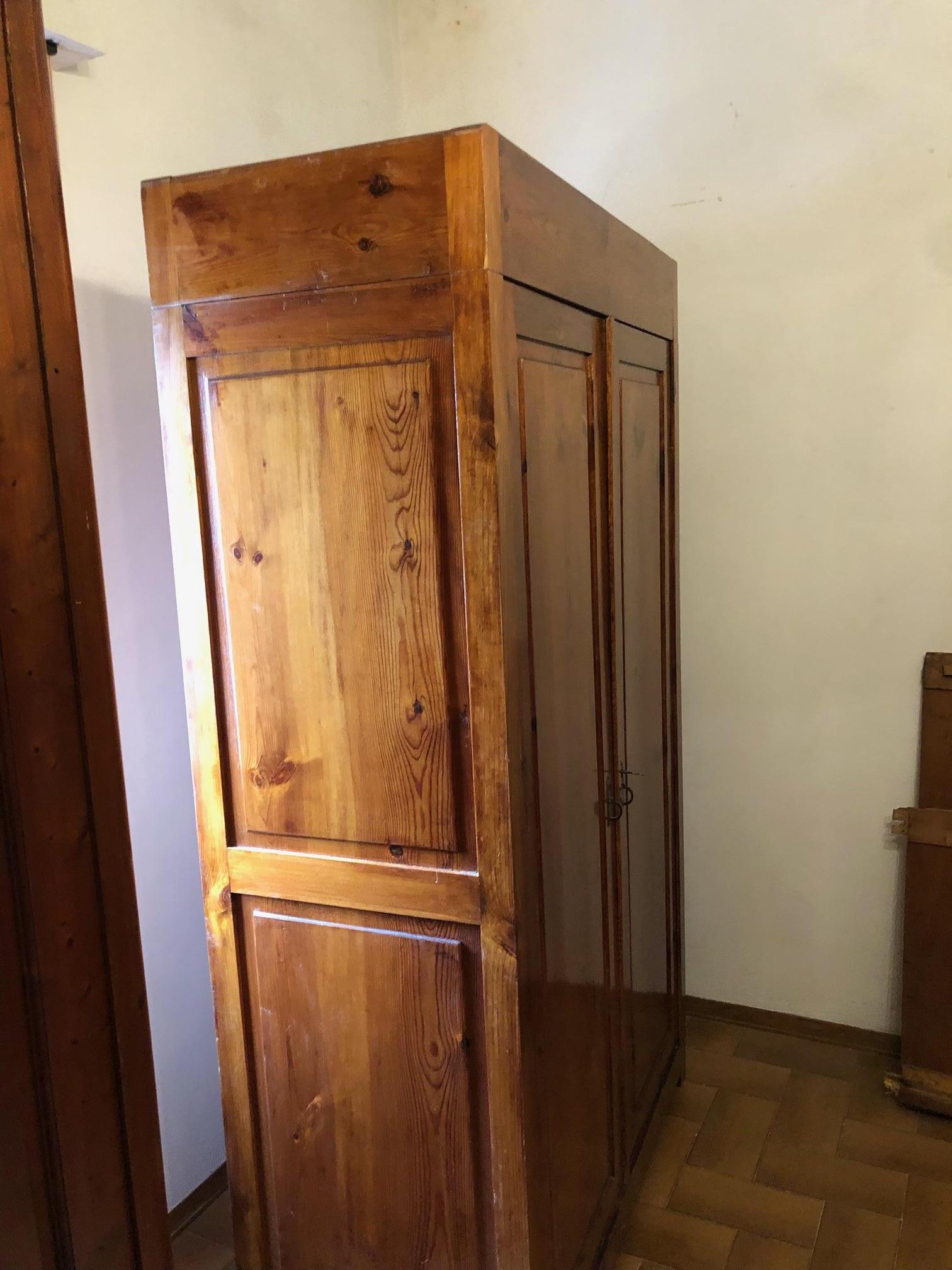20th Italian Pine Wardrobe in Natural Honey Colored 1