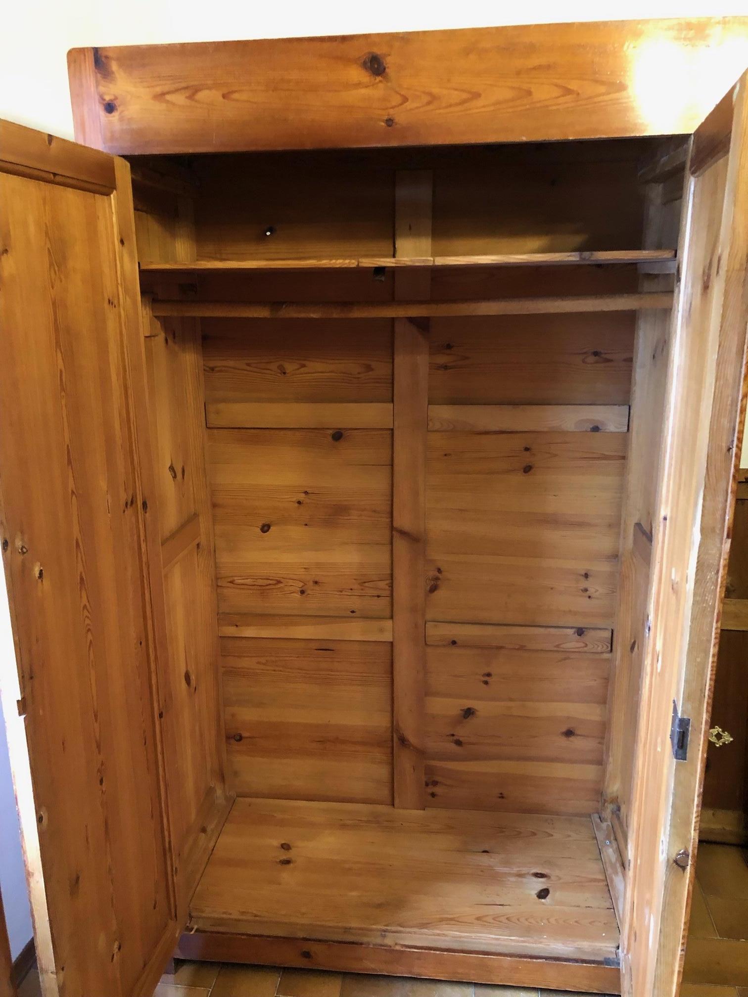 20th Italian Pine Wardrobe in Natural Honey Colored 2