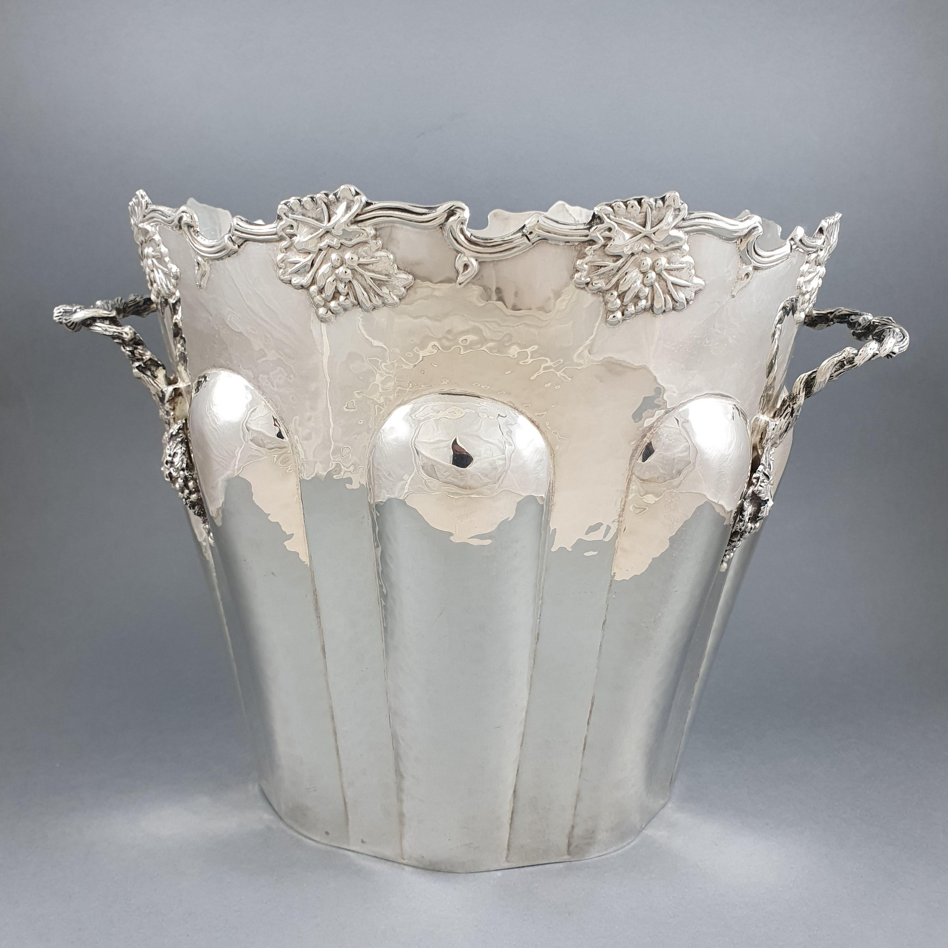 20th Italian Solid Silver Champagne Bucket For Sale at 1stDibs