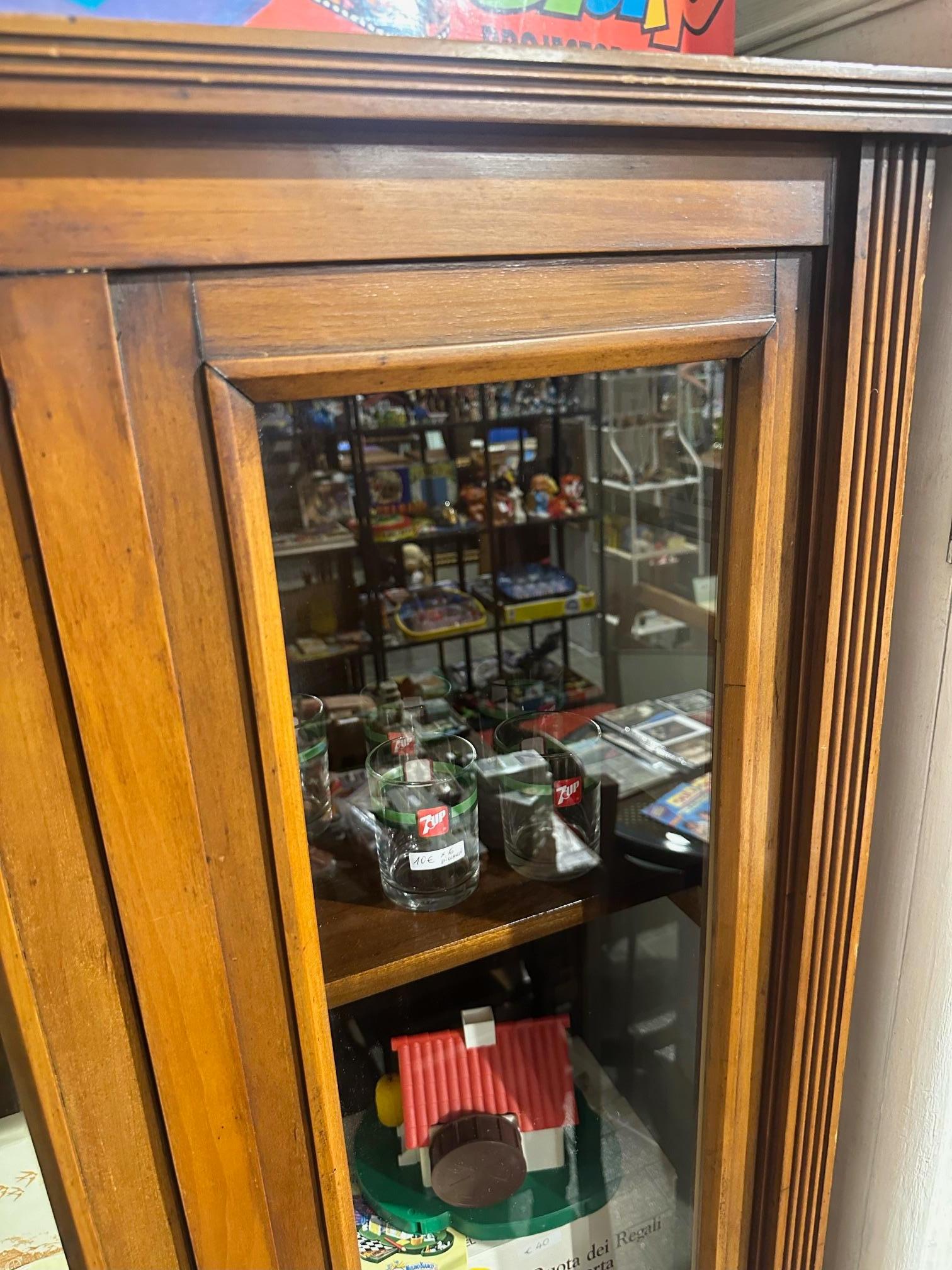 20th Italian walnut display cabinet inlaid with side glass For Sale 2