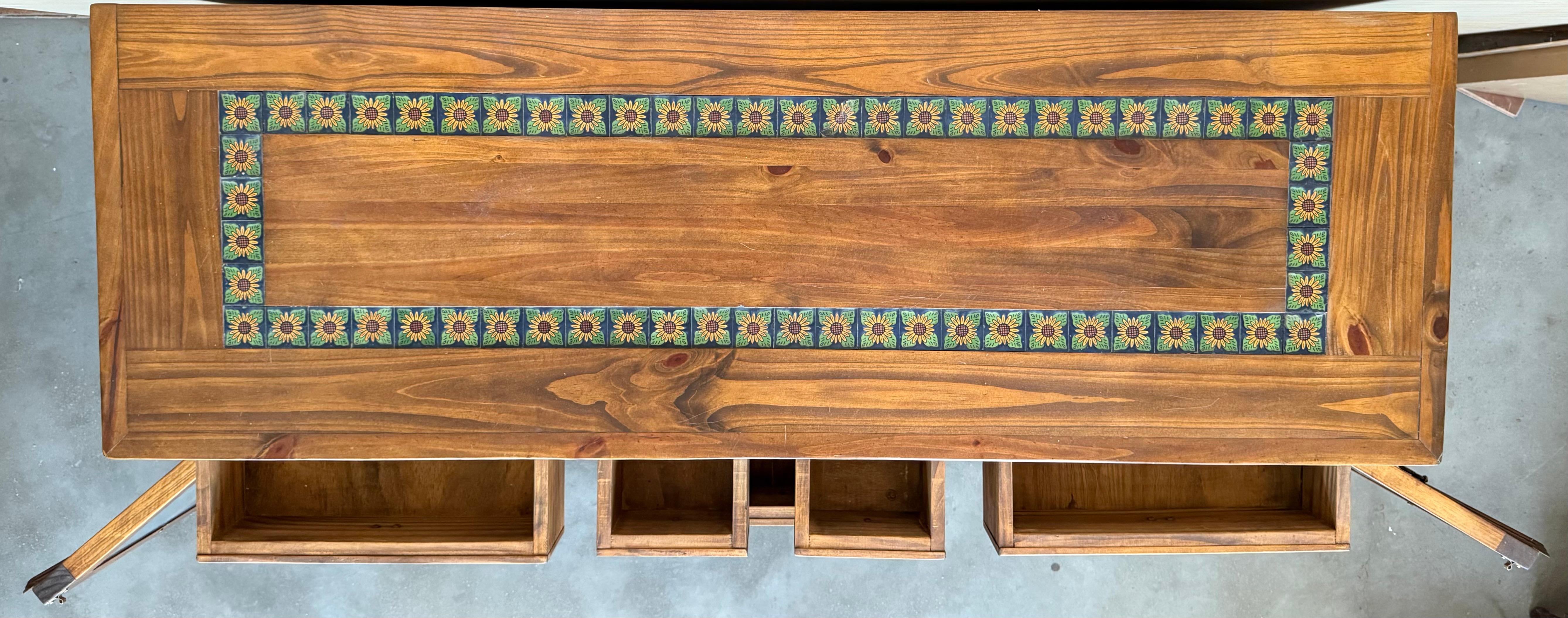 Credenza o aparador toscano de roble claro del barroco español catalán del siglo XX Español en venta
