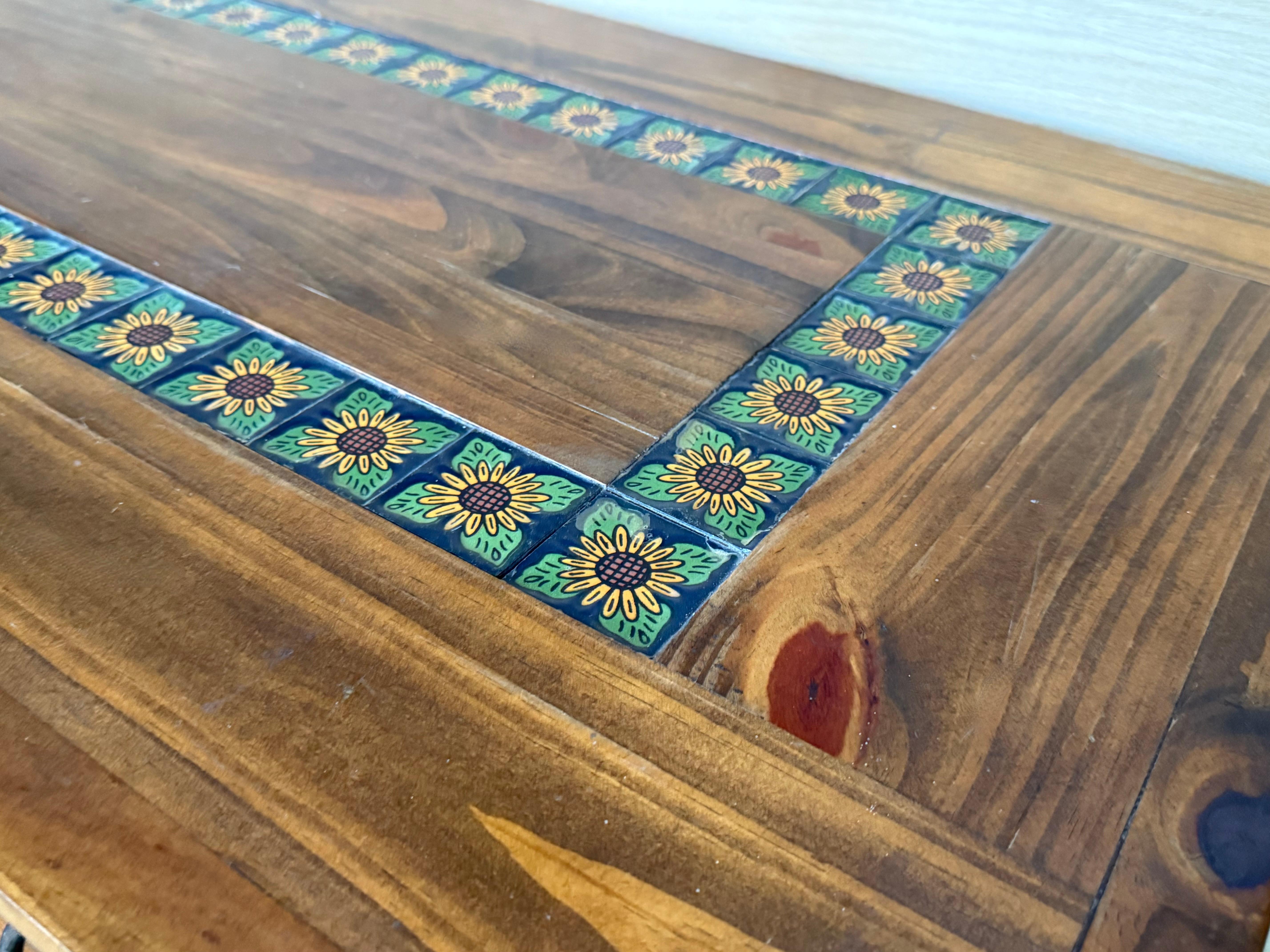 Credenza o aparador toscano de roble claro del barroco español catalán del siglo XX Hierro en venta