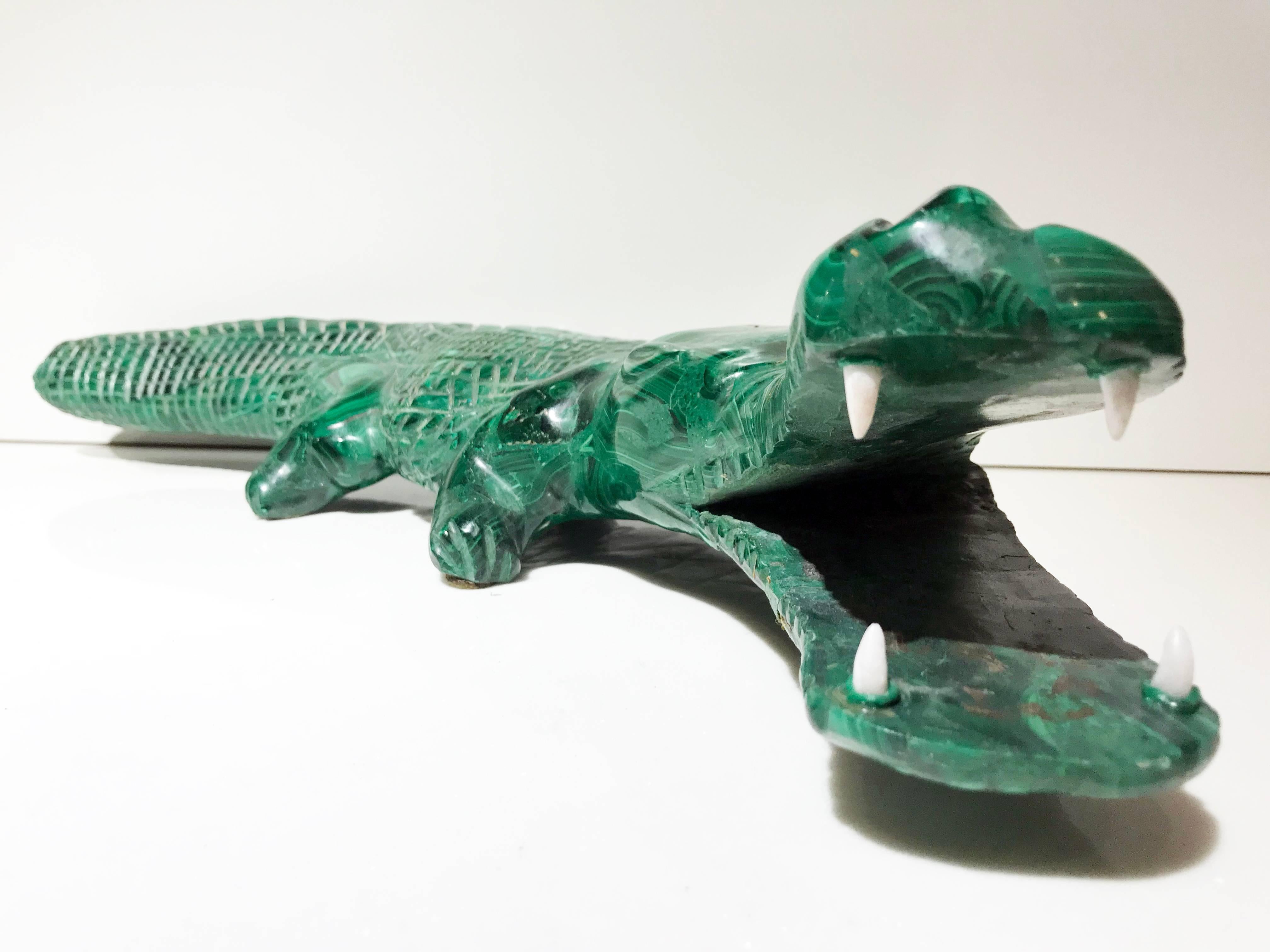 20th Century Malachite Crocodile Italian Green Animal Sculpture In Excellent Condition For Sale In Roma, IT