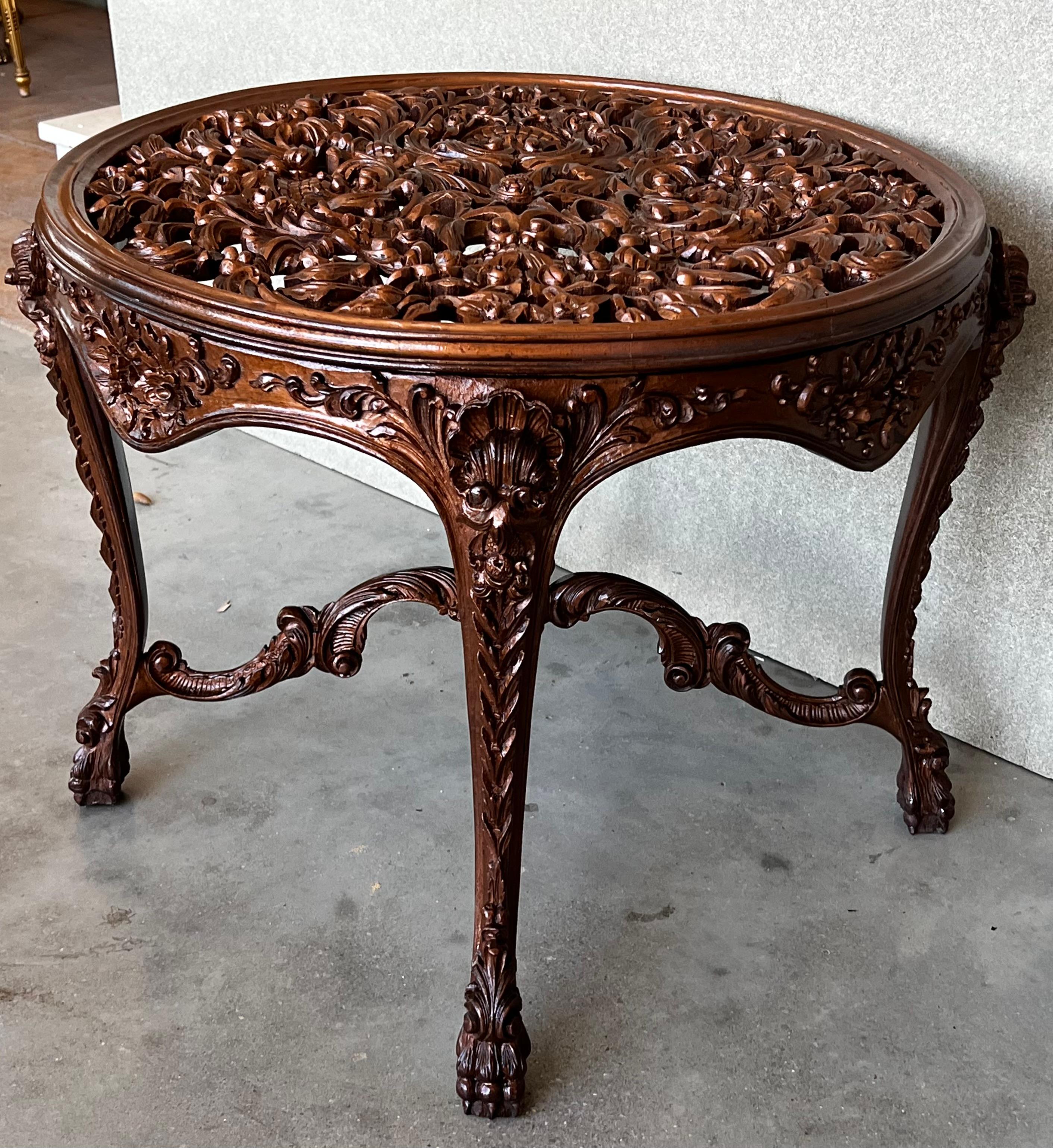 20th Mariano Garcia Spanish Side Table with Highly Carved Top and Legs For Sale 1