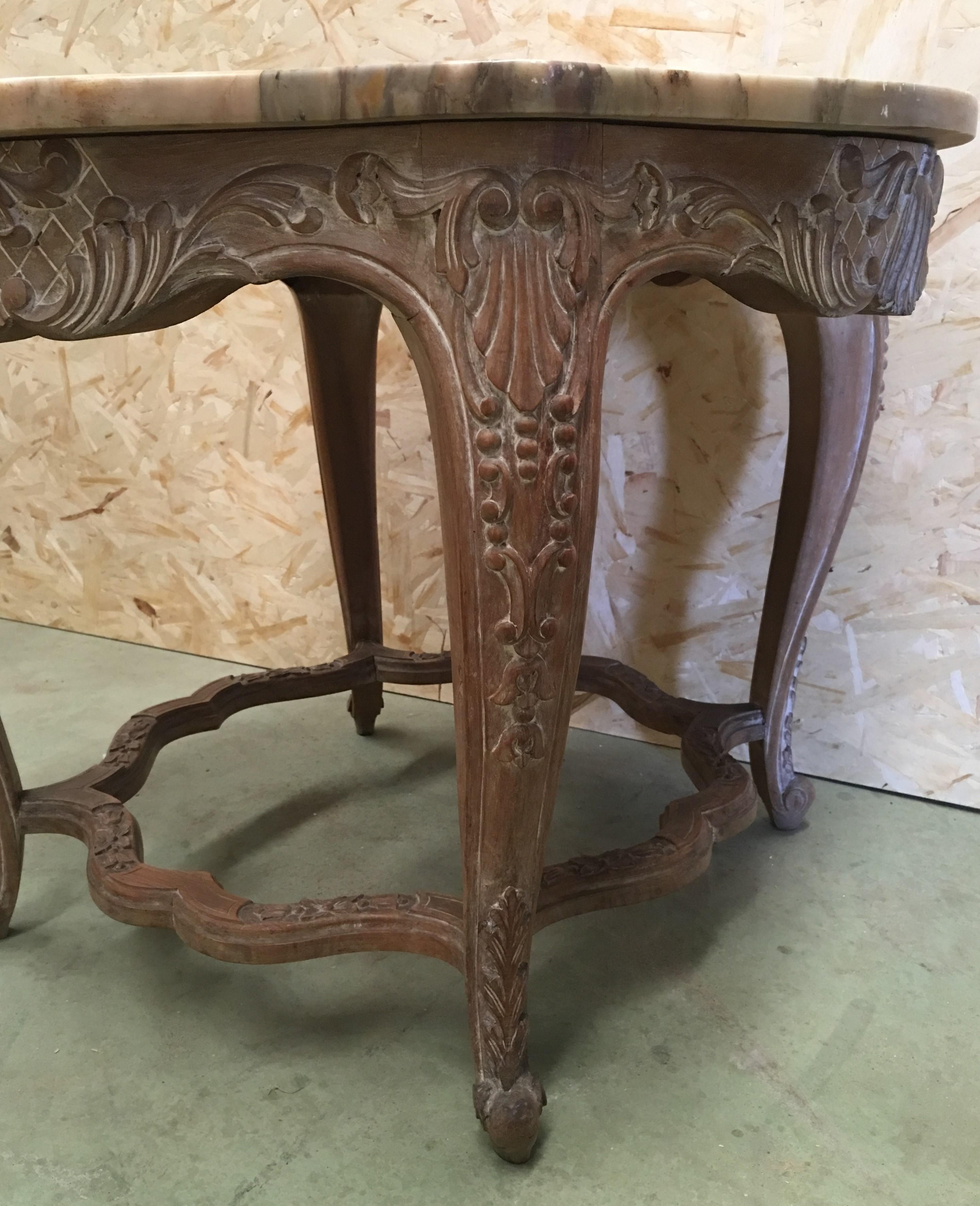 20th Mariano Garcia Spanish Side Table with Siena Marble and Carved Base In Excellent Condition For Sale In Miami, FL