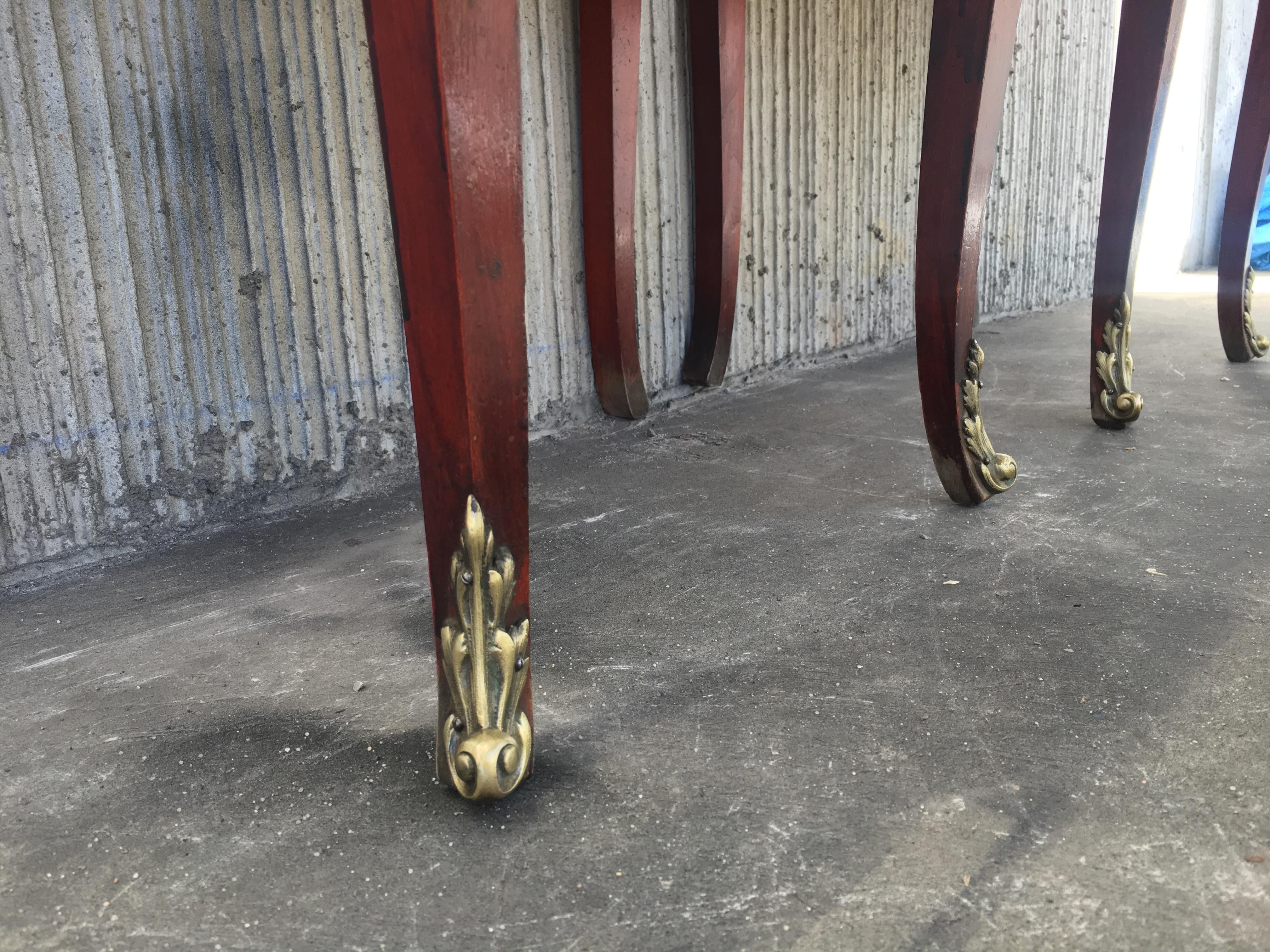 20th Mid-Century Modern Pair of Nightstands with Glass Top and Bronze Crest For Sale 13