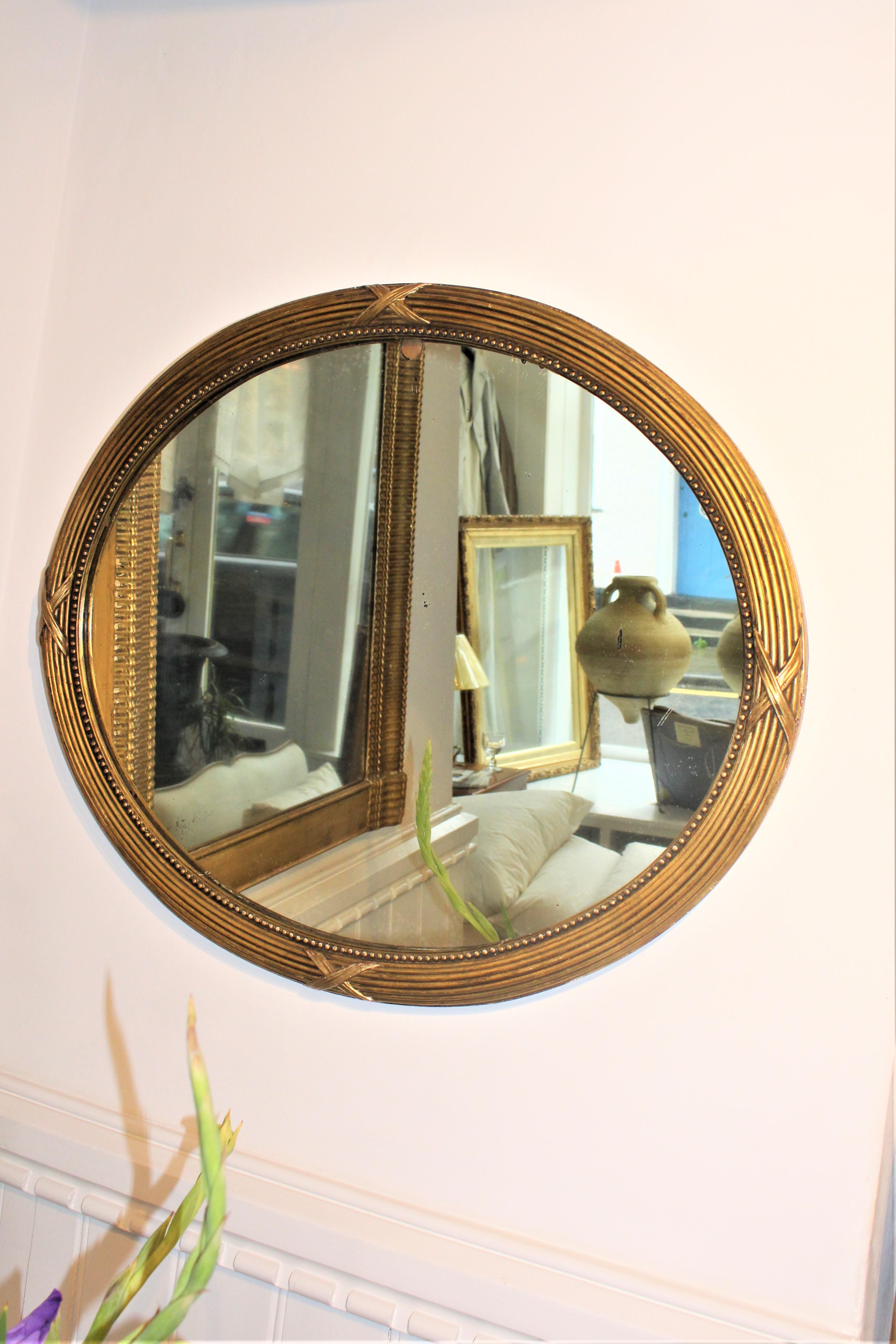 20th Century Oval Art Deco 1930 French Continental Gilt Wall Console Mirror In Good Condition For Sale In Dorking, Surrey