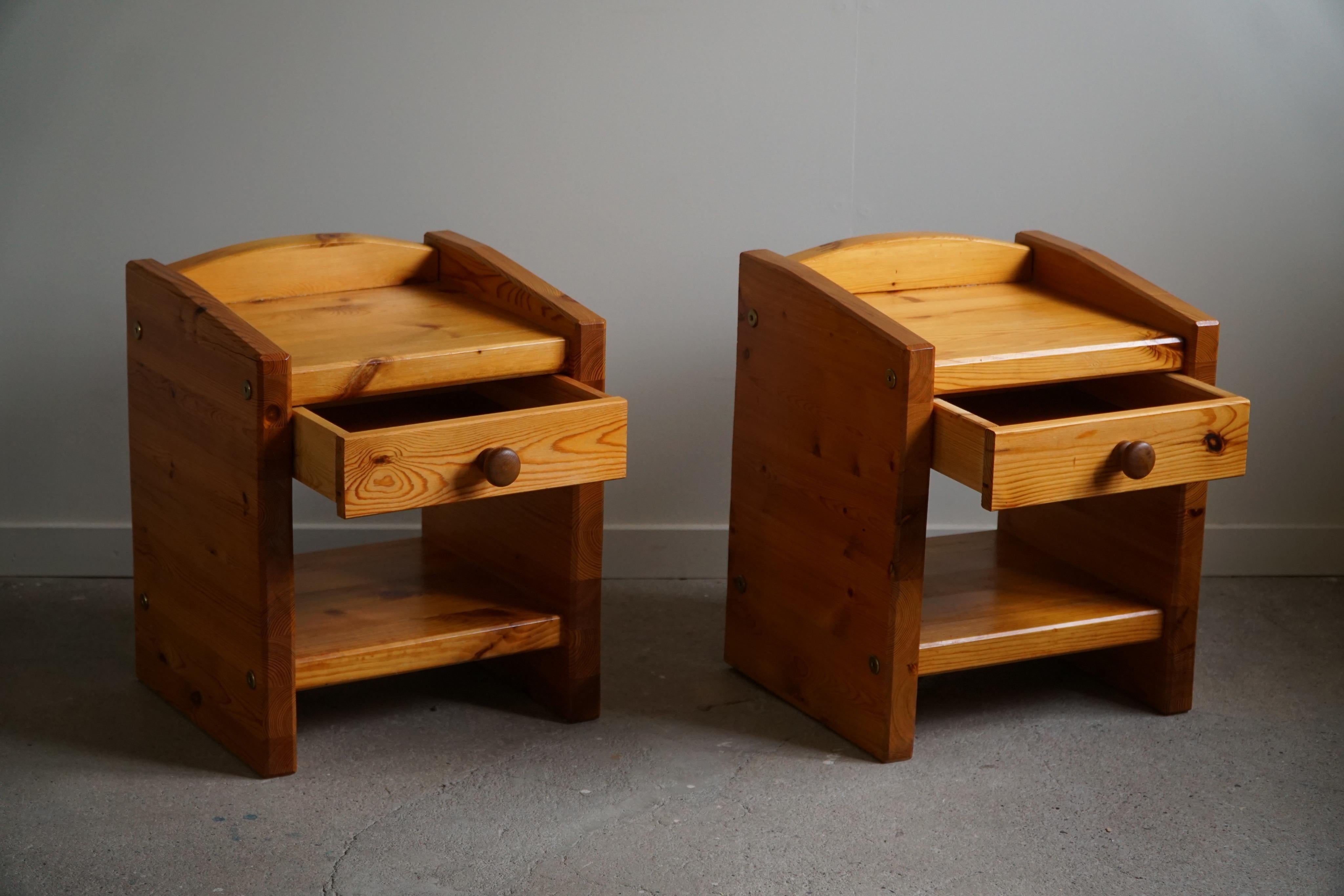 20th Century 20th Midcentury, Pair of Brutalist Night Stands in Solid Pine, Denmark, 1970s For Sale