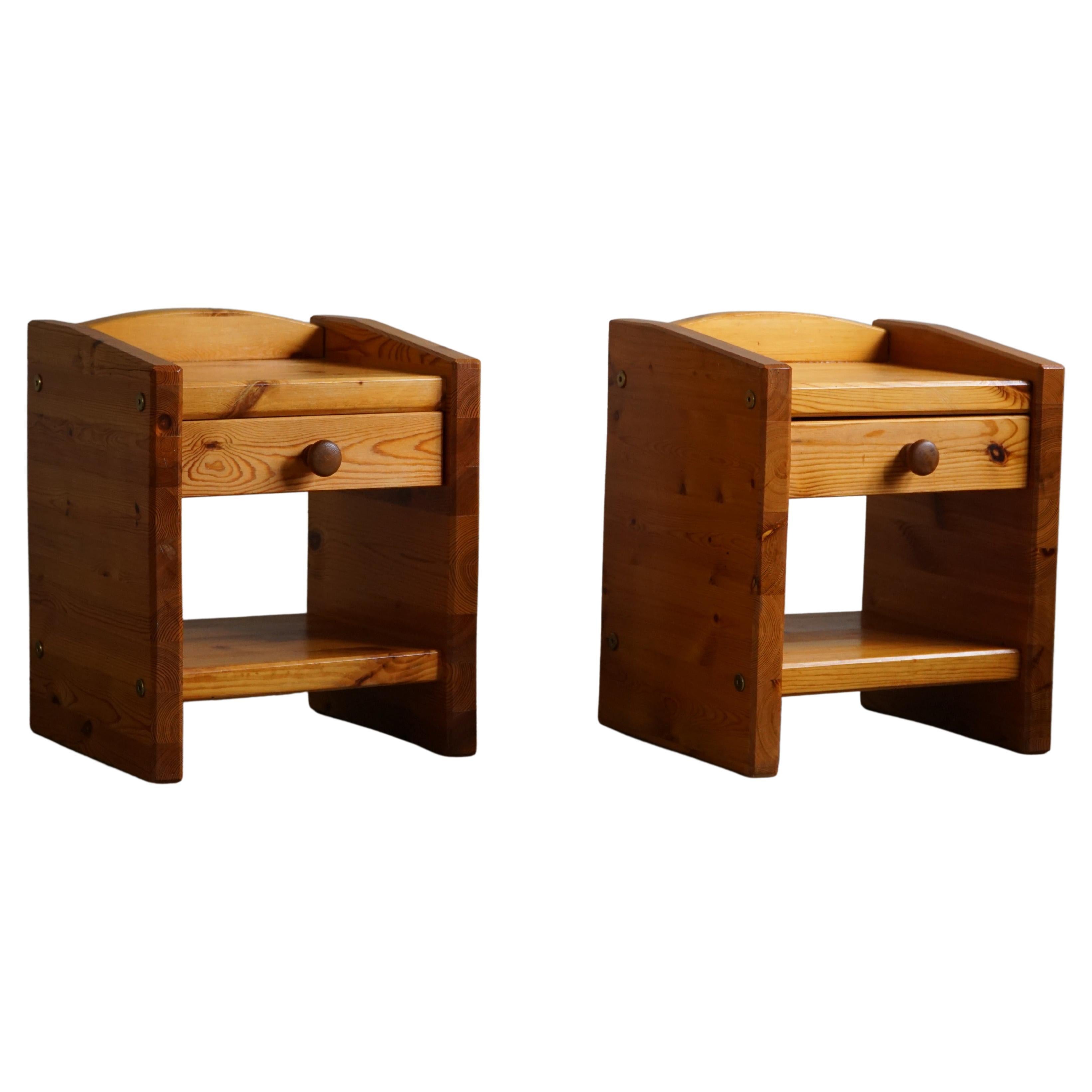 20th Midcentury, Pair of Brutalist Night Stands in Solid Pine, Denmark, 1970s