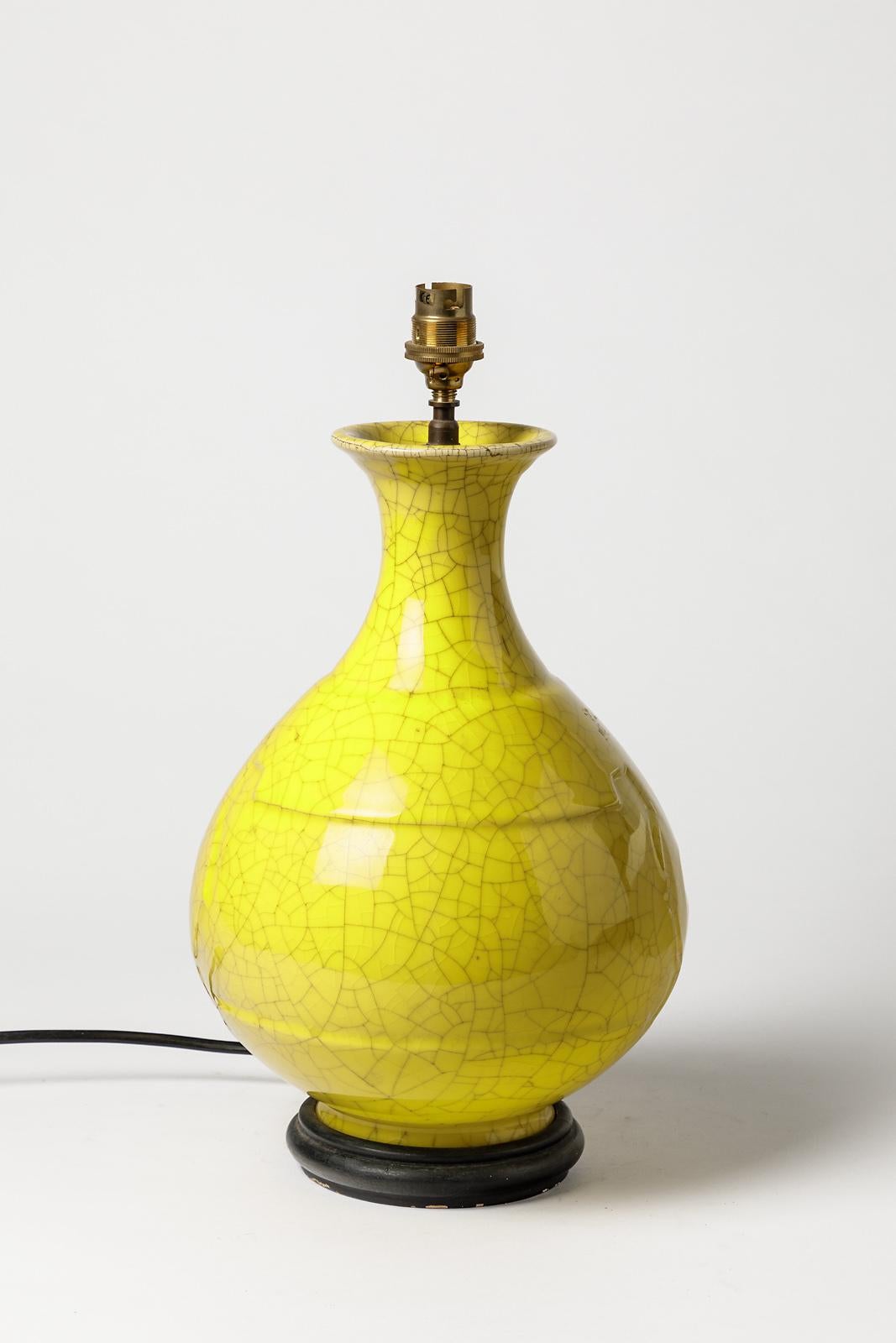 Mid-Century Modern Mid-20th Century Shinny Yellow Art Deco Ceramic Table Lamp Geometric Form For Sale
