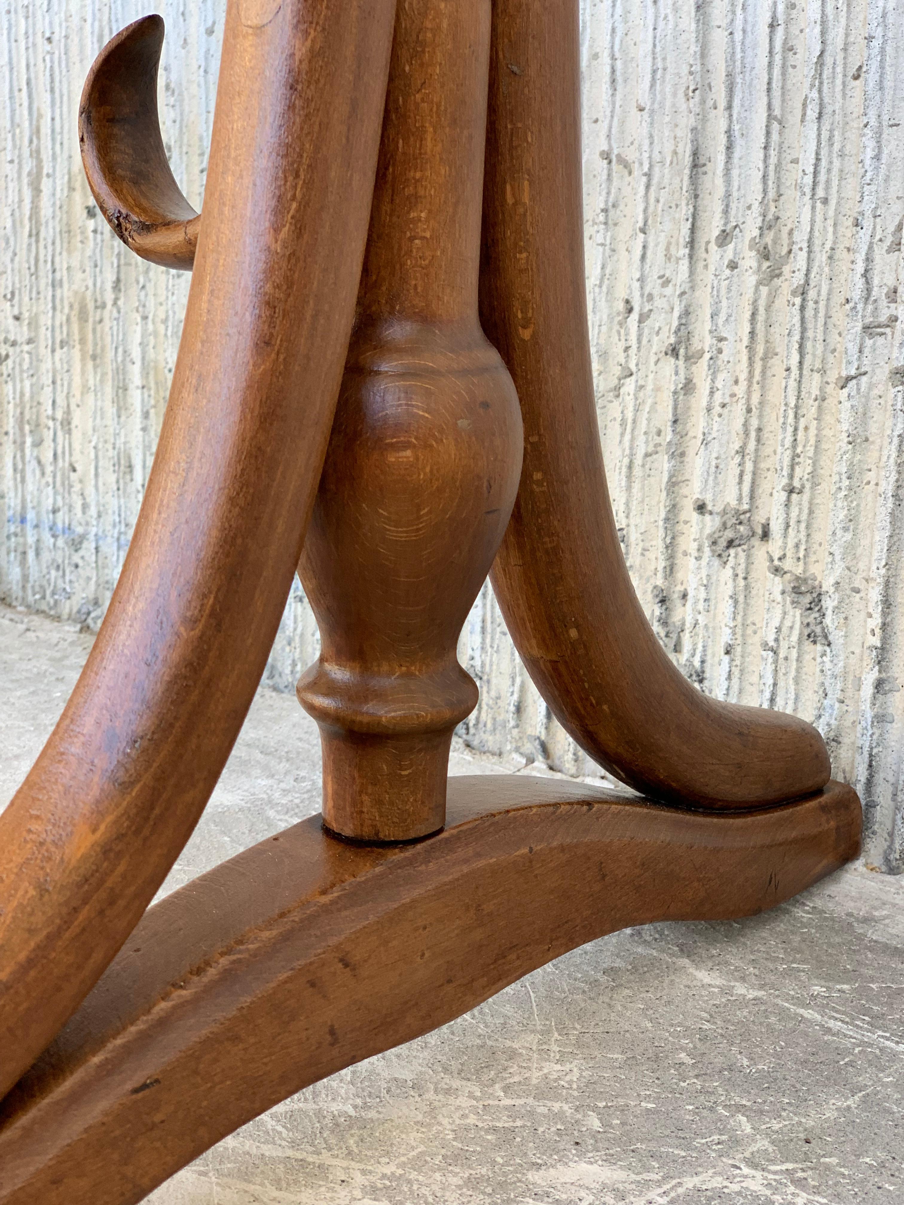 20th-Mid Century Thonet Side Table in Wood and Bentwood 3