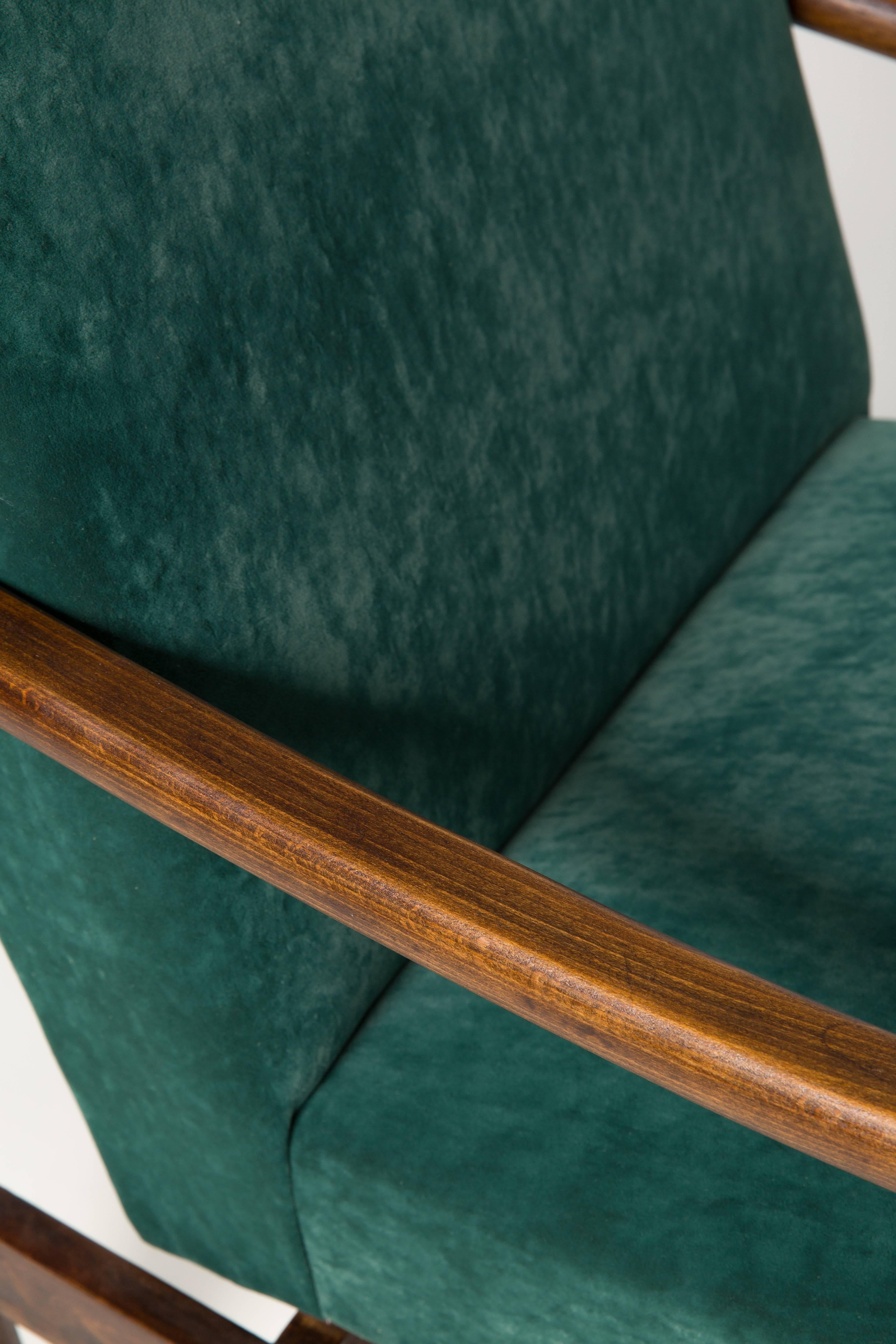 Mid-Century Modern Mid-20th Century Club Armchair, Dark Green Velvet, 1960s For Sale